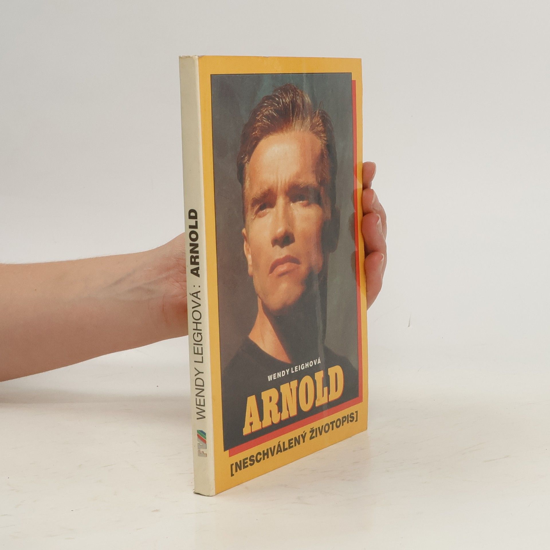 Wendy Leigh Arnold. Neschválený životopis