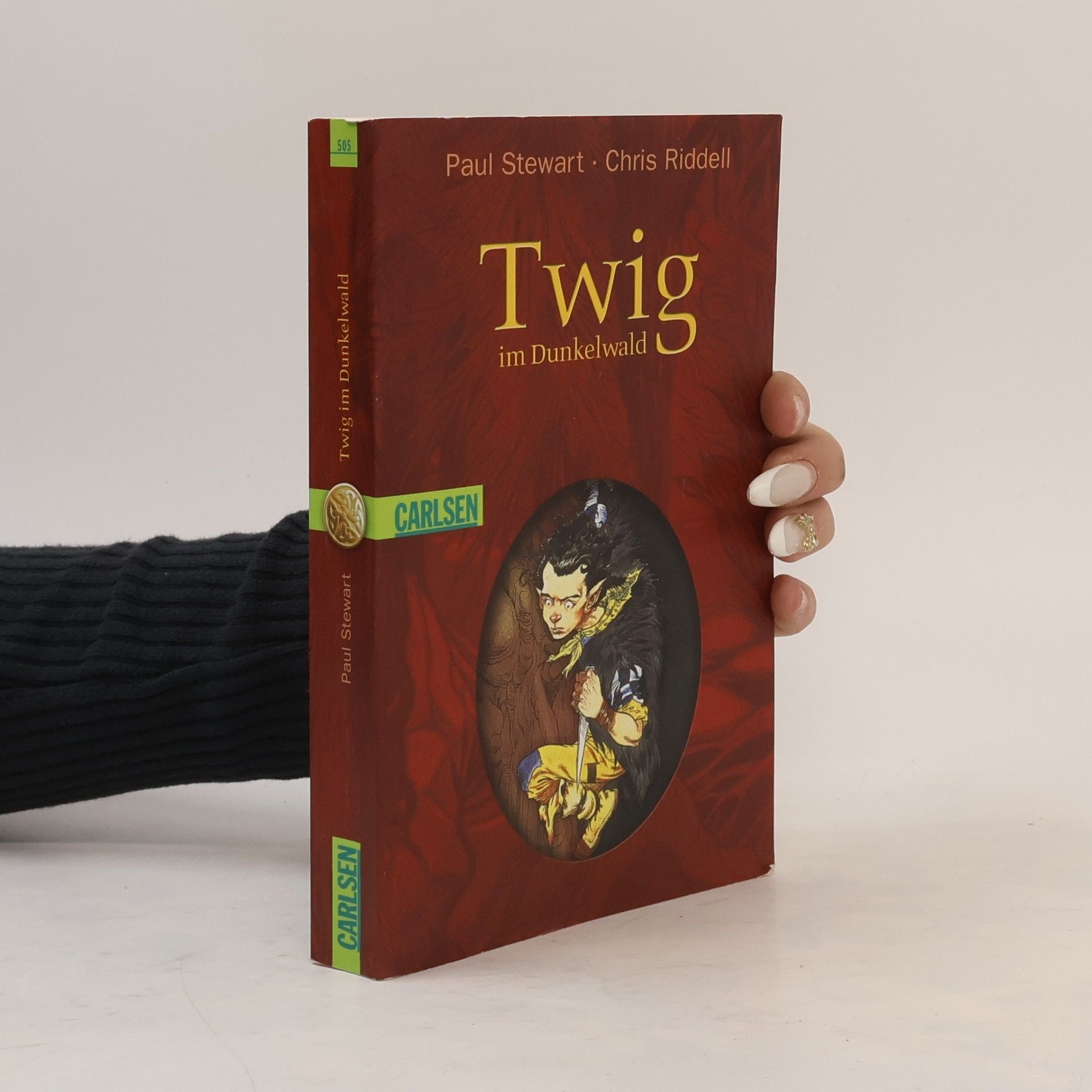Paul Stewart Twig im Dunkelwald