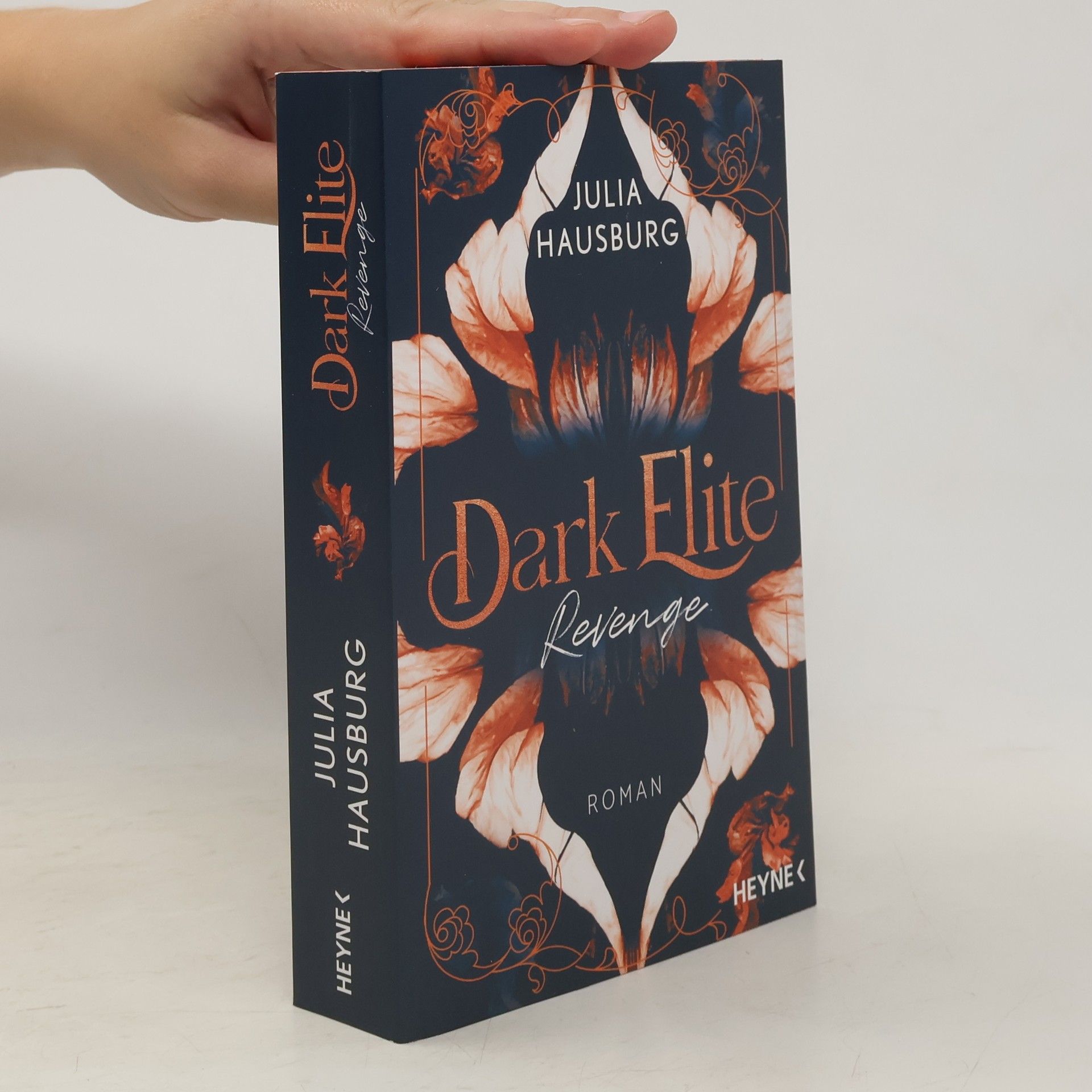 Julia Hausburg Dark Elite – Revenge