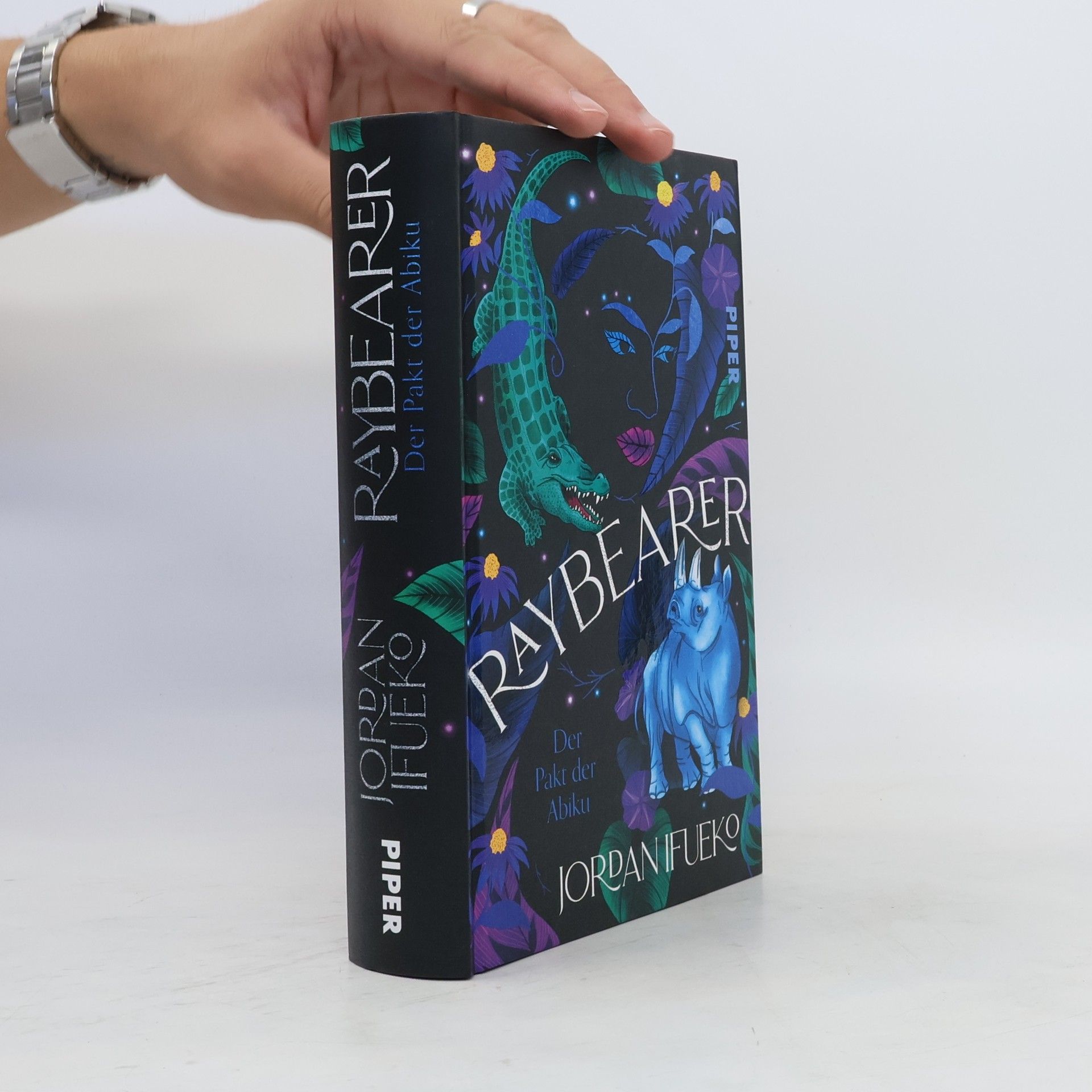 Raybearer – Der Pakt der Abiku. High Fantasy mit westafrikanischem Weltenbau