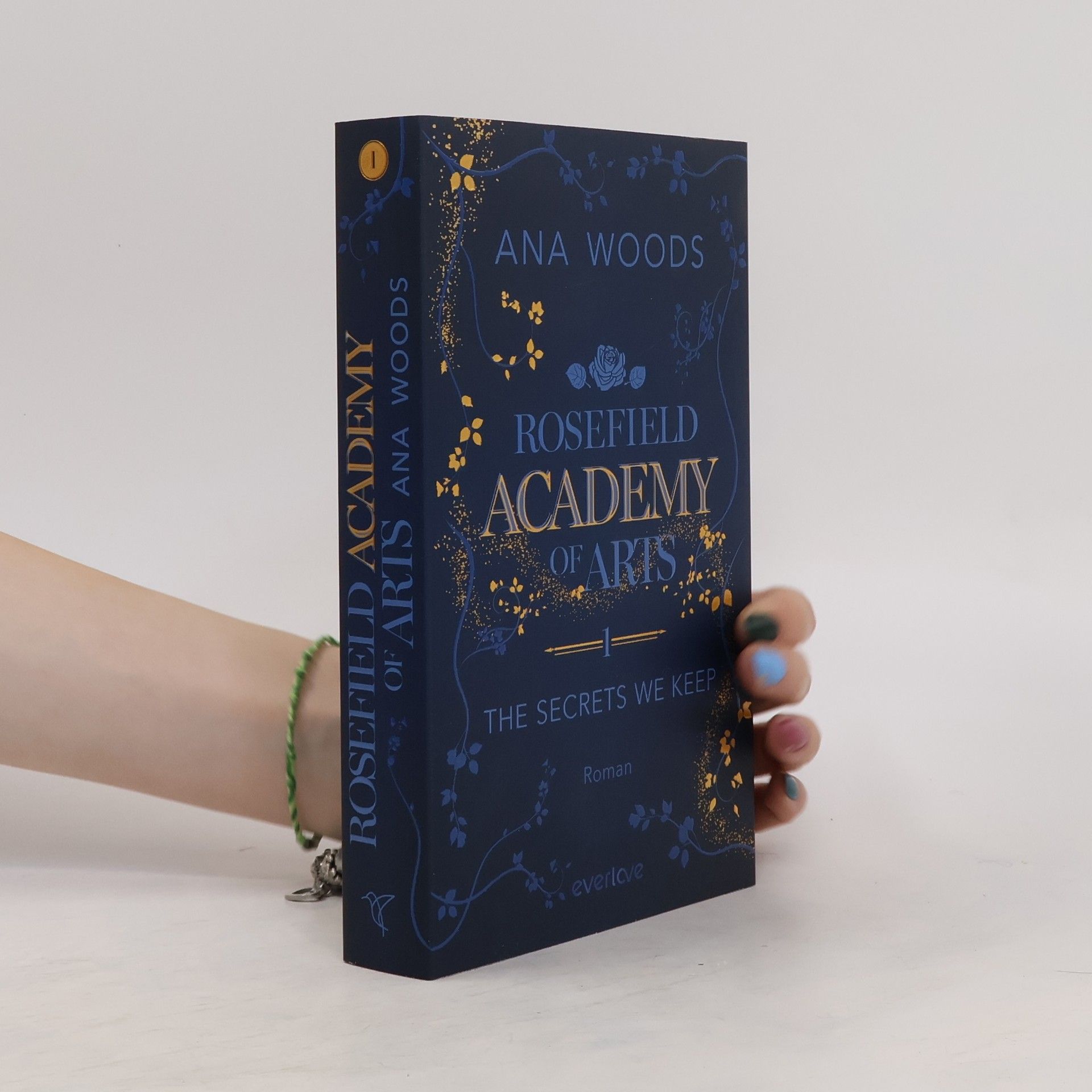 Ana Woods The secrets we keep