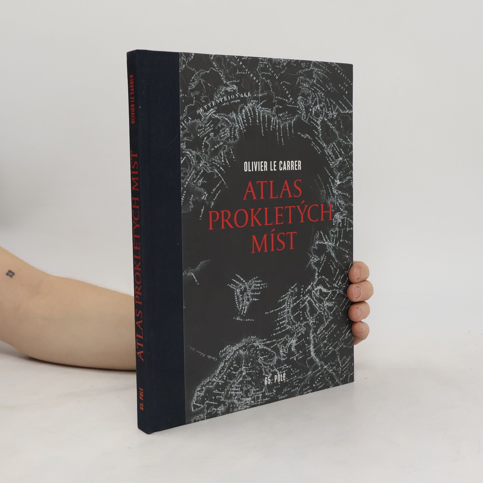 Olivier Le Carrer Atlas prokletých míst