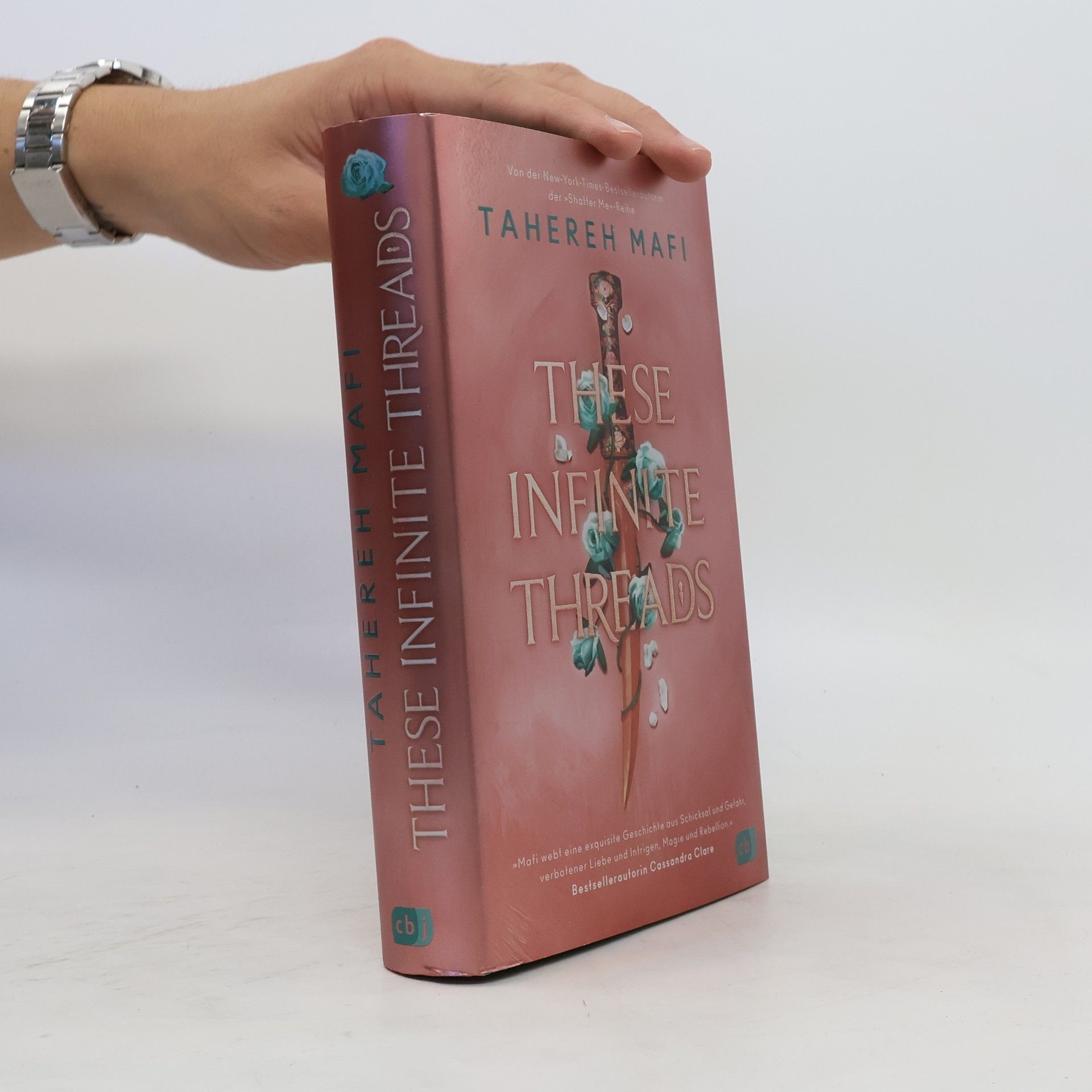 Tahereh Mafi These infinite threads
