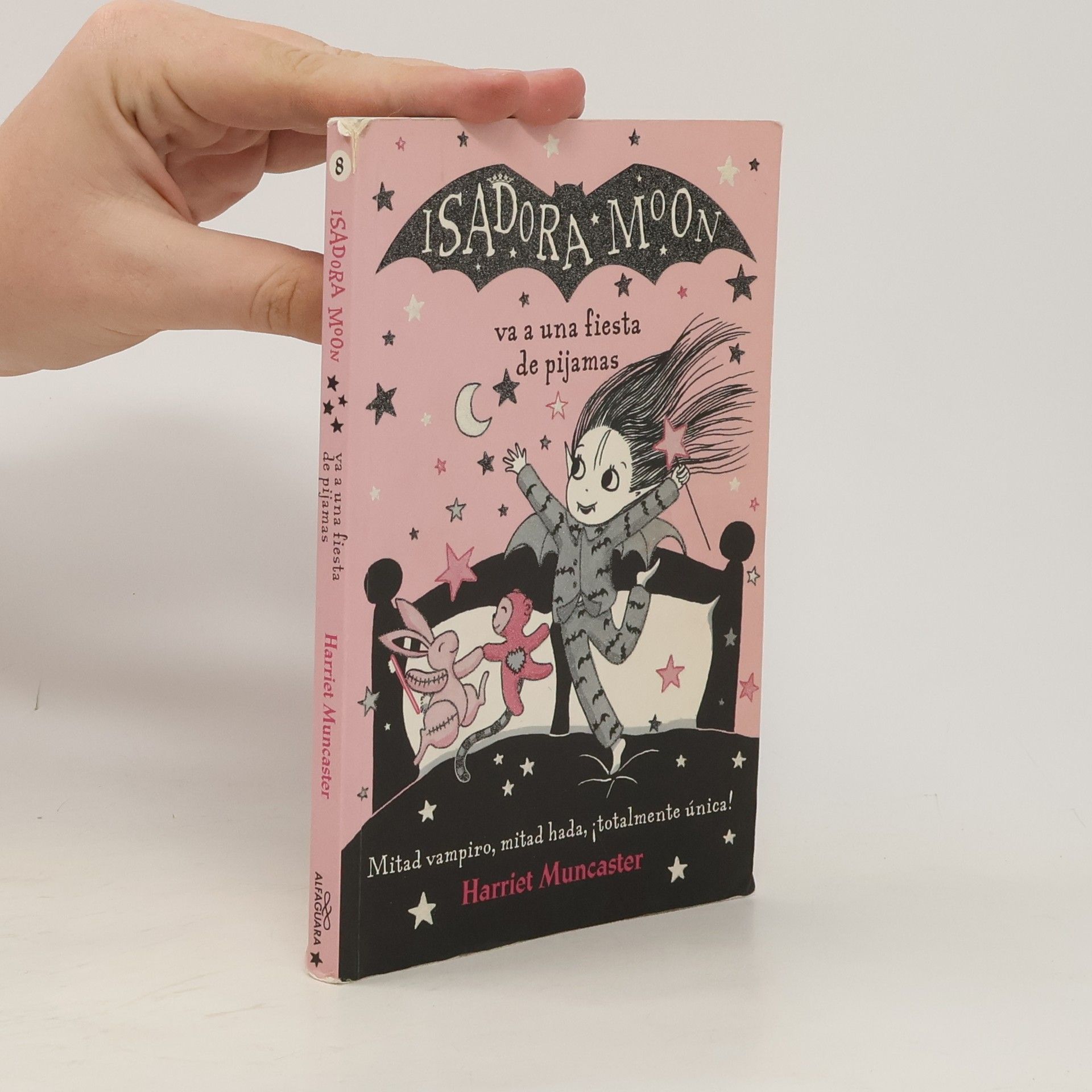 Harriet Muncaster Isadora Moon Va A una Fiesta de Pijamas