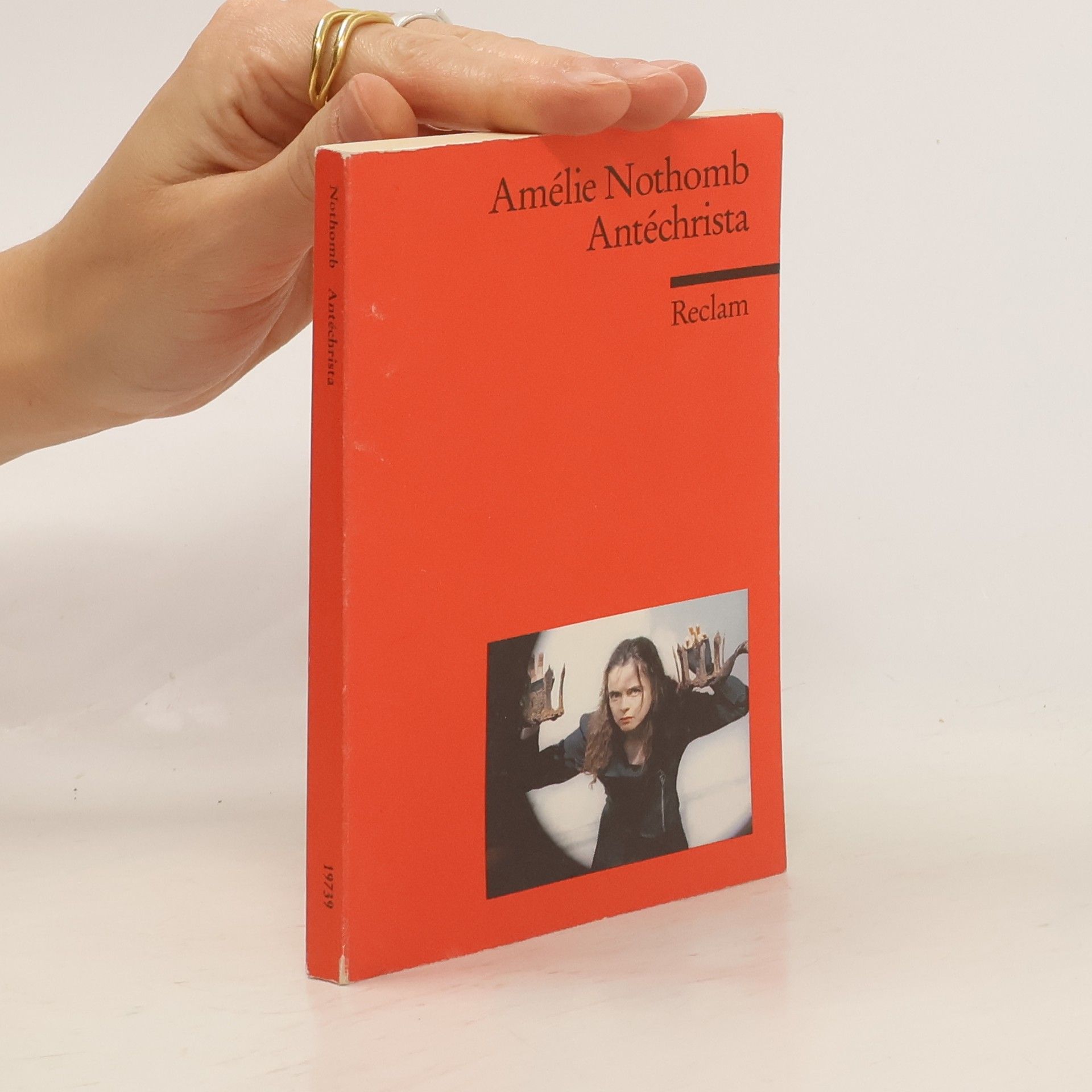 Amélie Nothomb Antéchrista