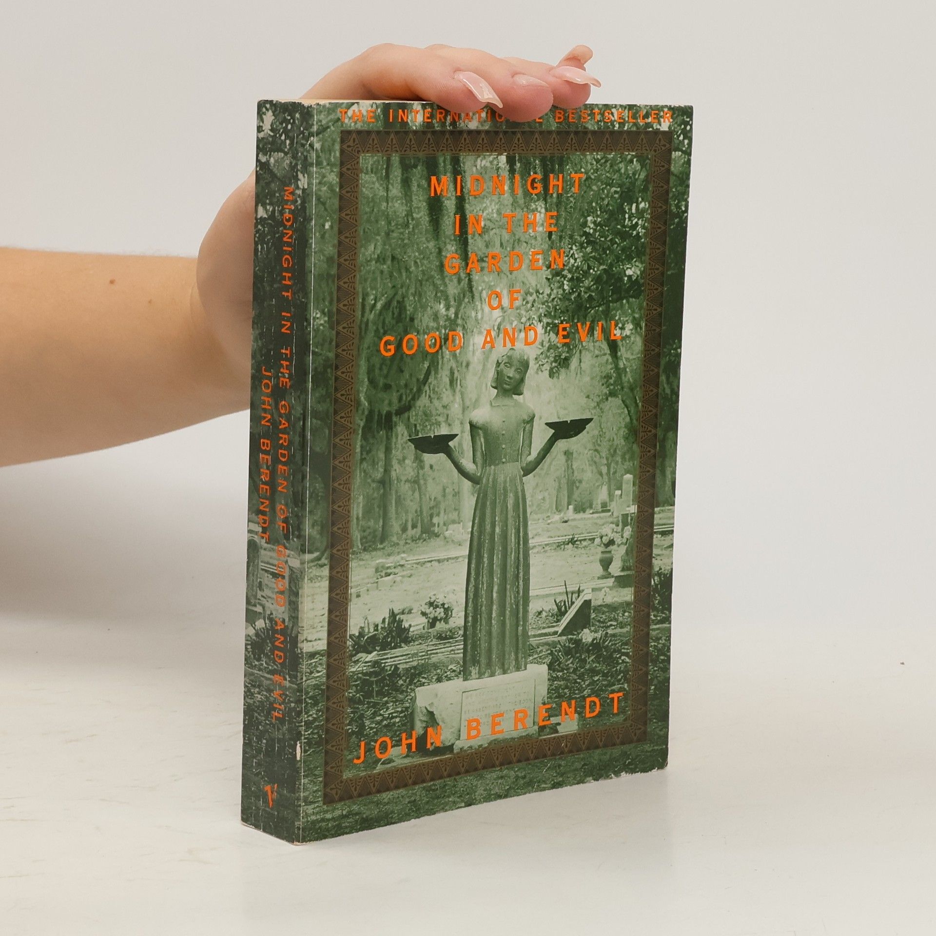 John Berendt Midnight in the garden of good and evil : a Savannah story