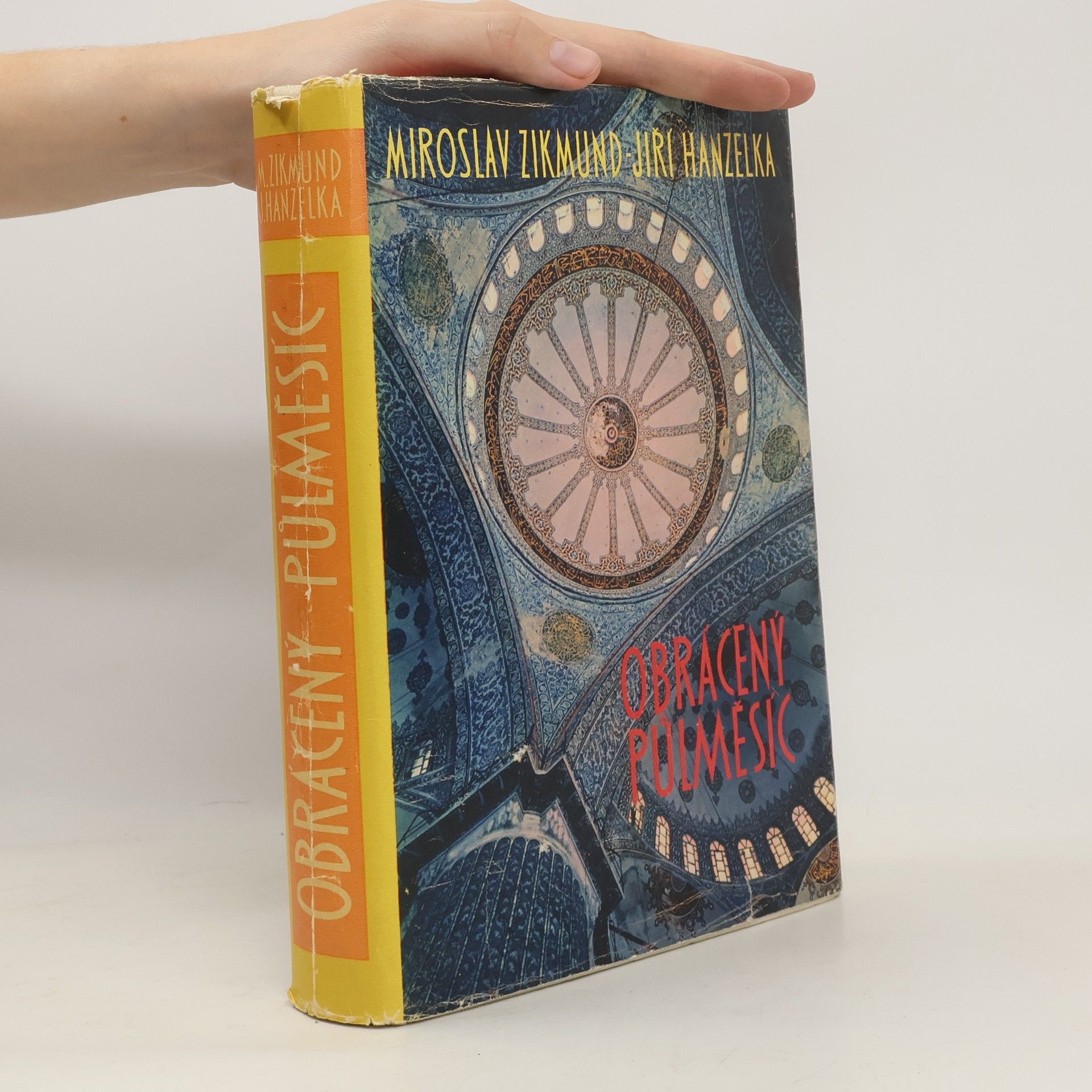 Obrácený půlměsíc