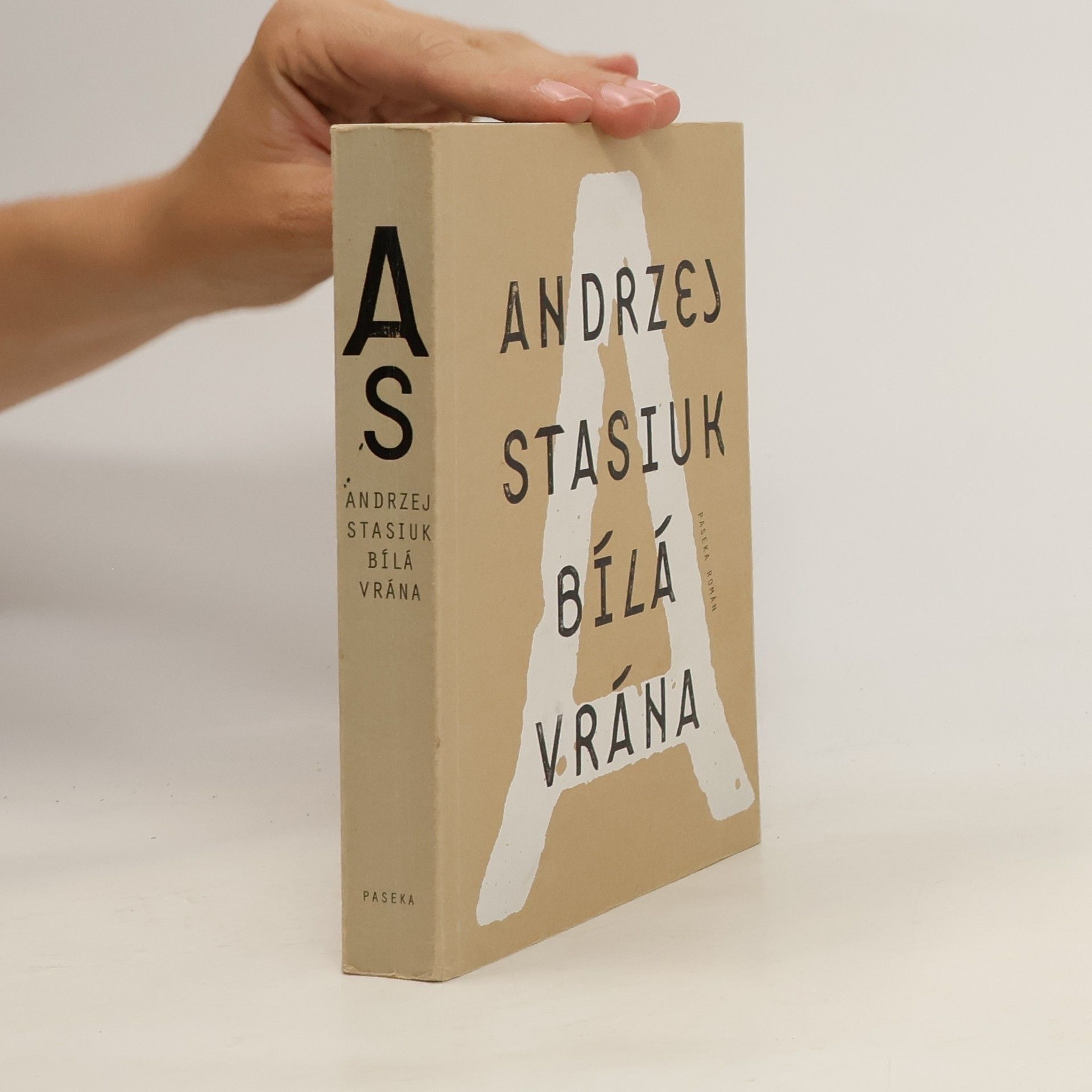 Andrzej Stasiuk Bílá vrána