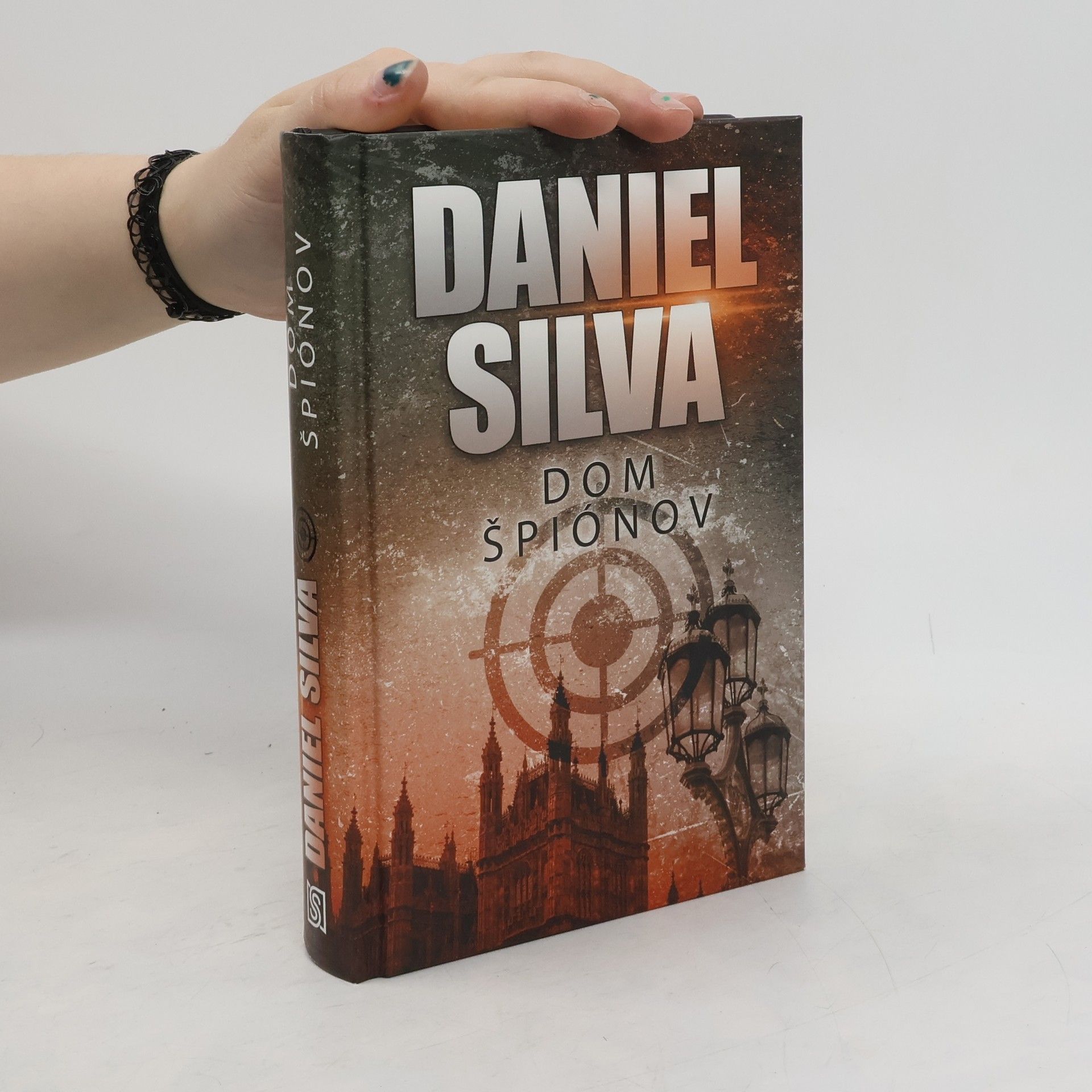 Daniel Silva Dom špiónov