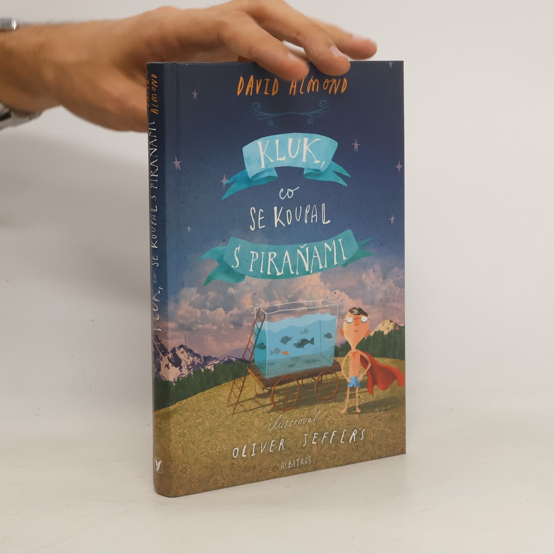 Kluk, co se koupal s piraňami