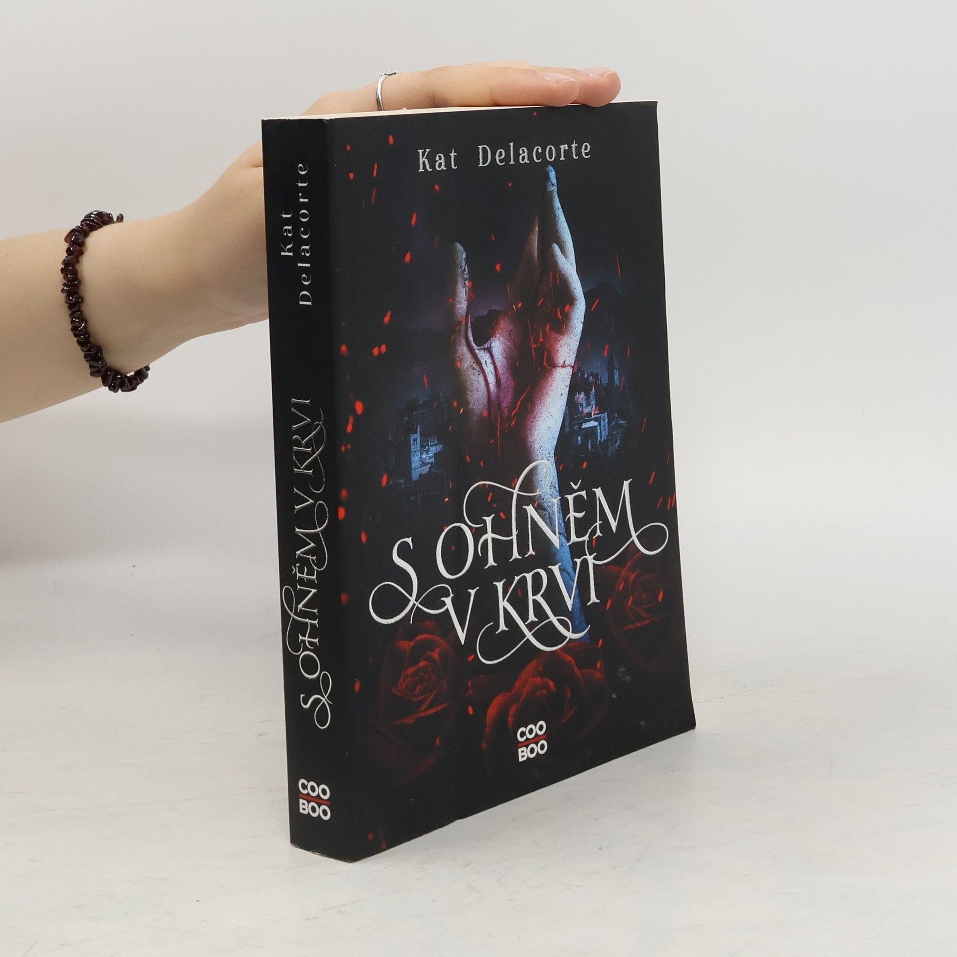 Kat Delacorte S ohněm v krvi