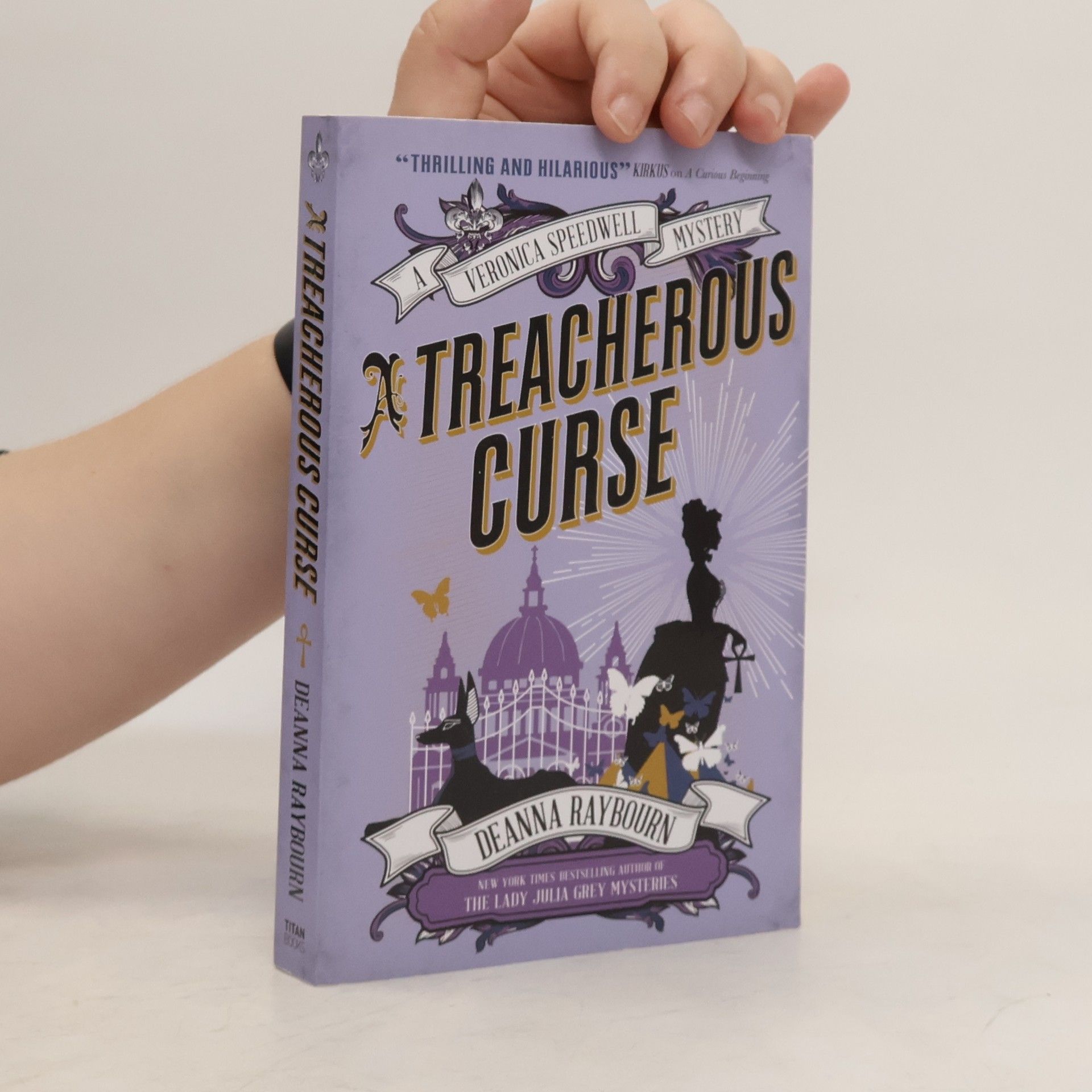 Deanna Raybourn A Treacherous Curse