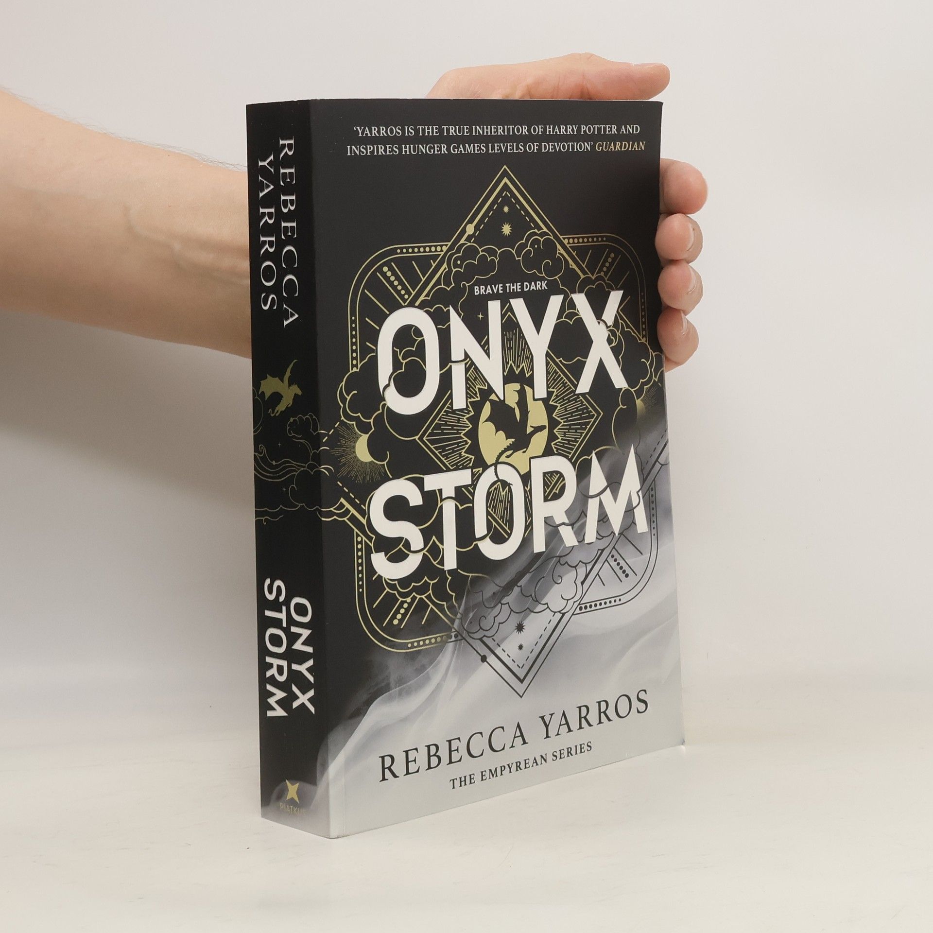 Rebecca Yarros Onyx Storm