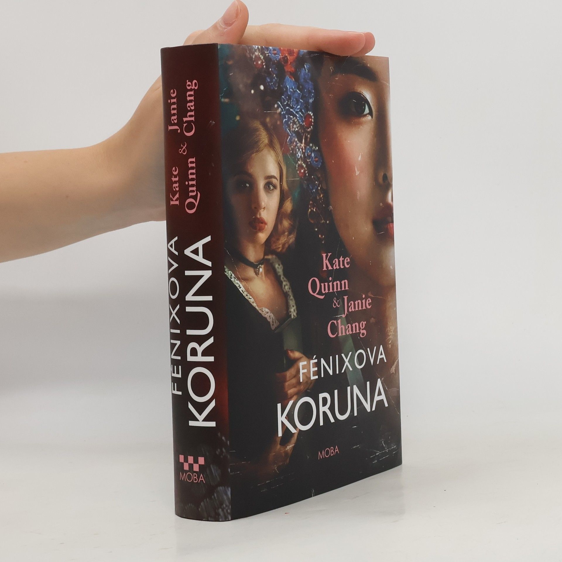 Kate Quinn Fénixova koruna
