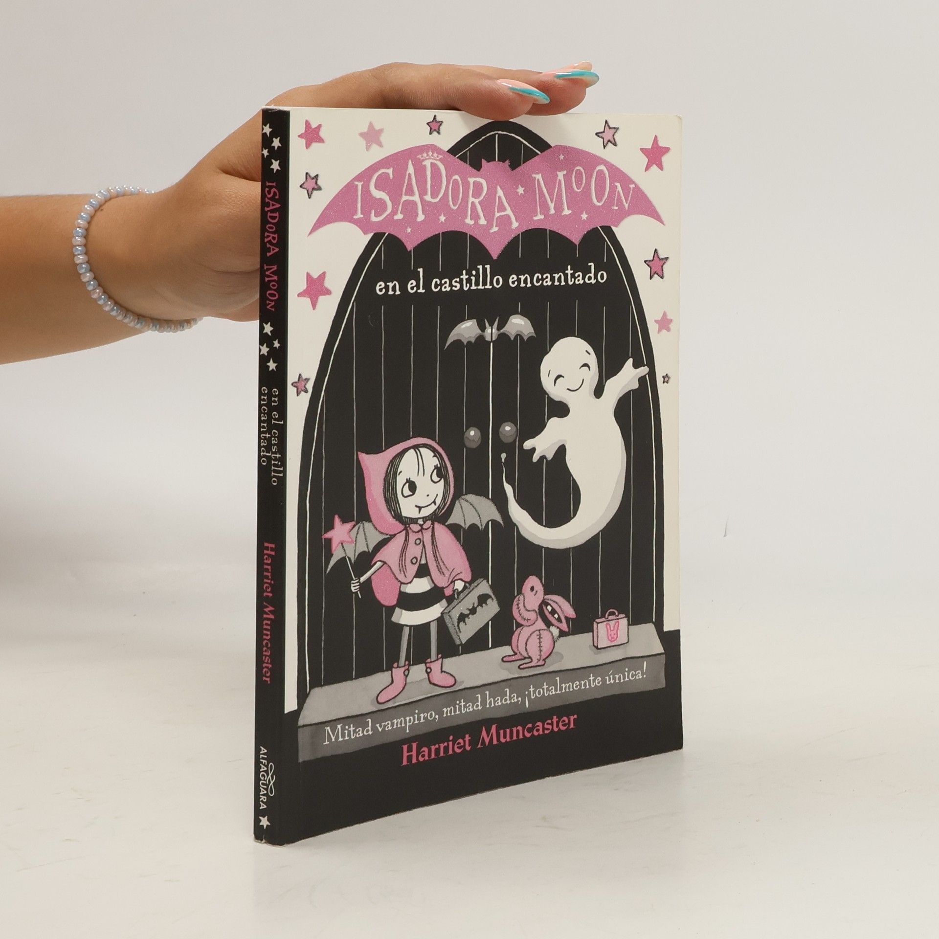 Harriet Muncaster Isadora Moon en el castillo encantado