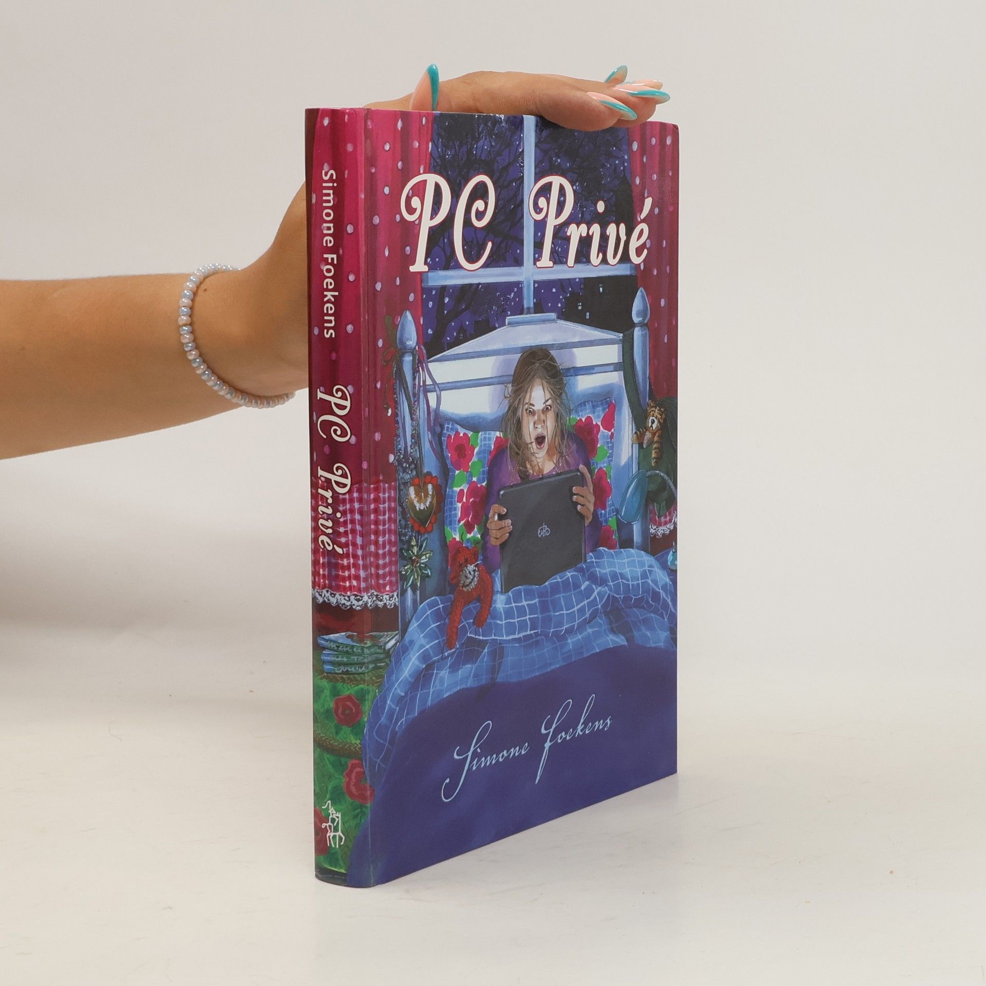 Simone Foekens PC privé