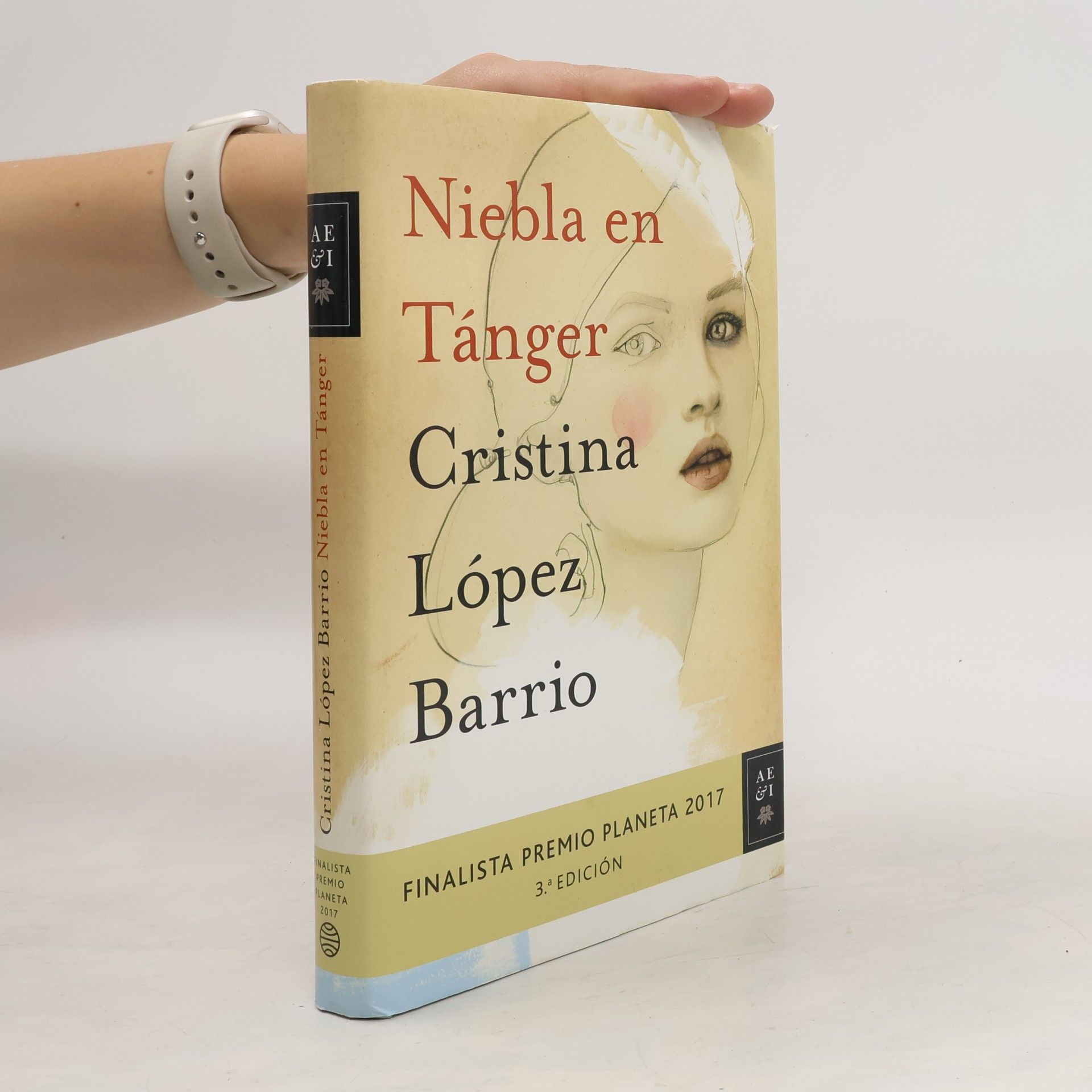 Cristina López Barrio Niebla en Tánger