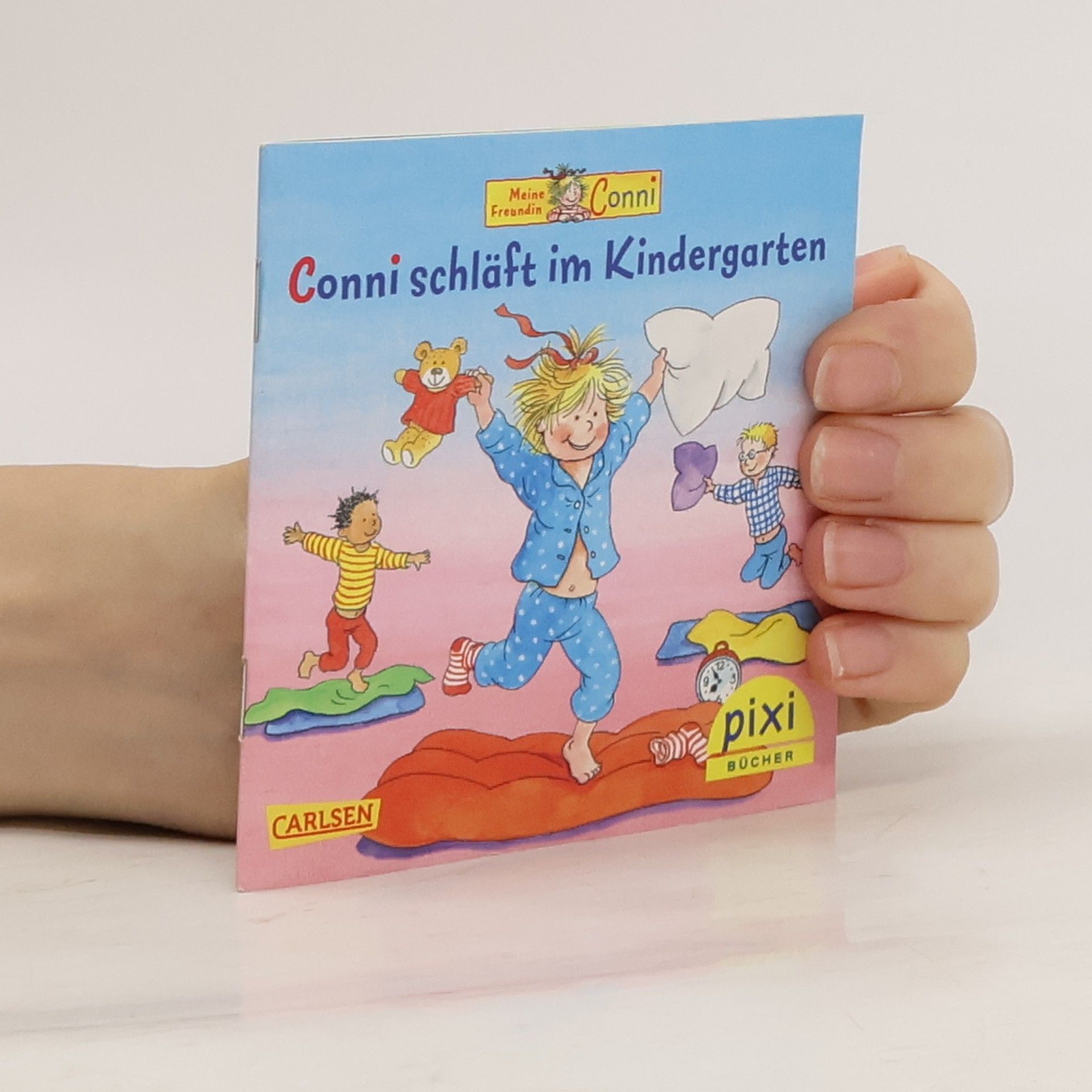 Collectif d'auteurs Conni schläft im Kindergarten