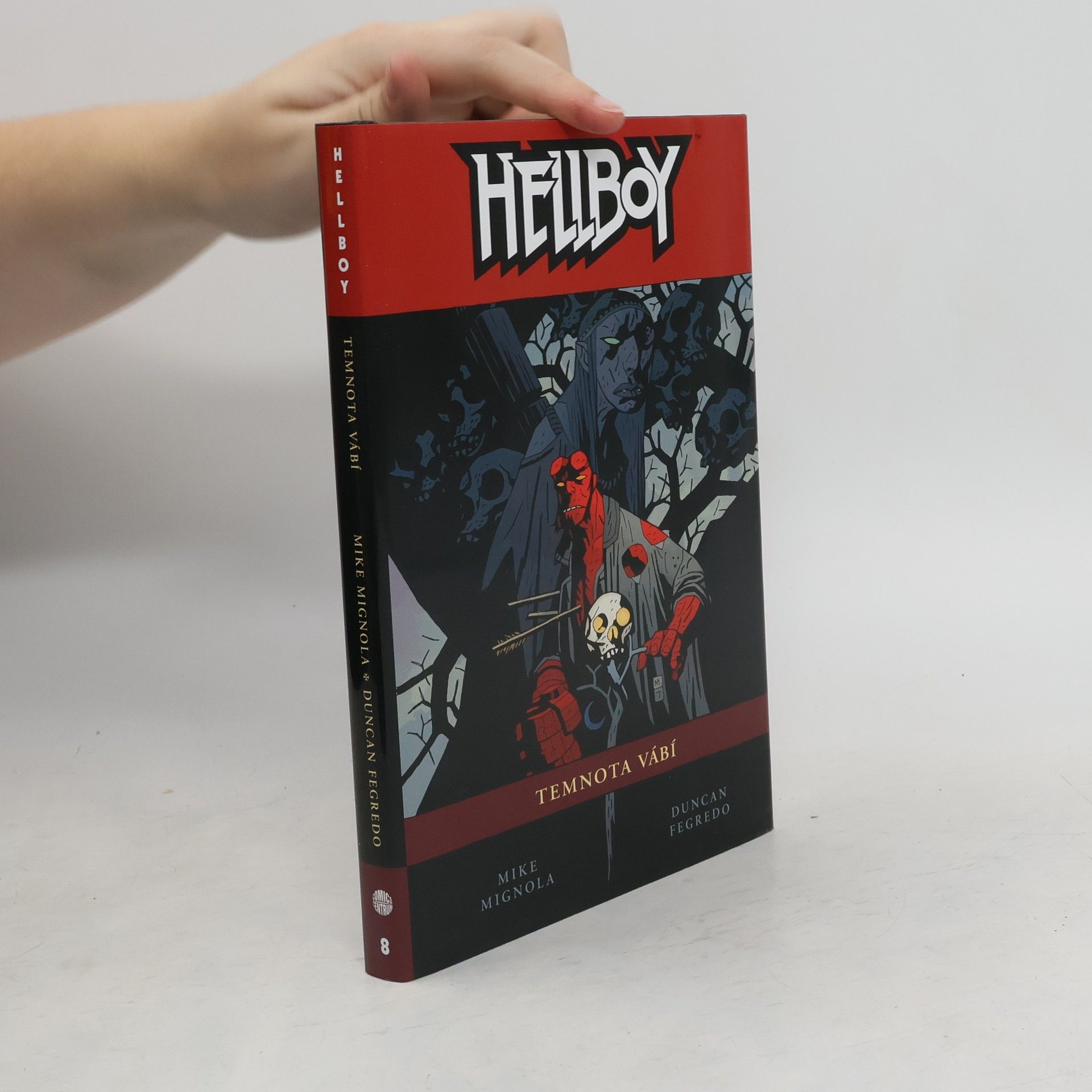 Mike Mignola Temnota vábí