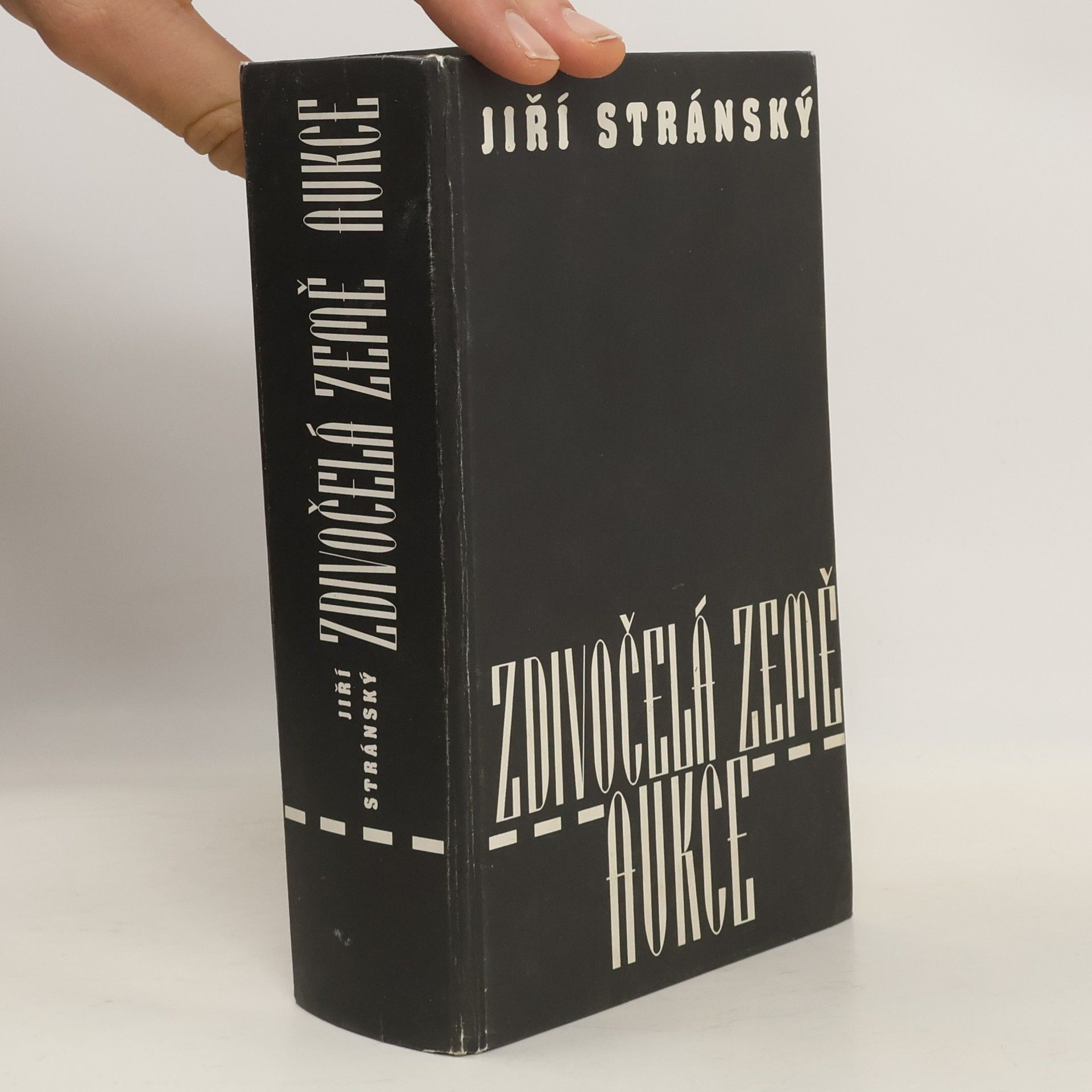 Jiří Stránský Zdivočelá země / Aukce