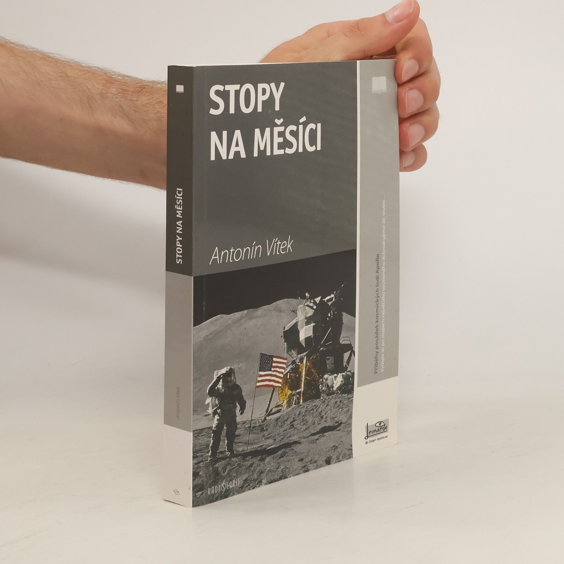 Antonín Vítek Stopy na Měsíci