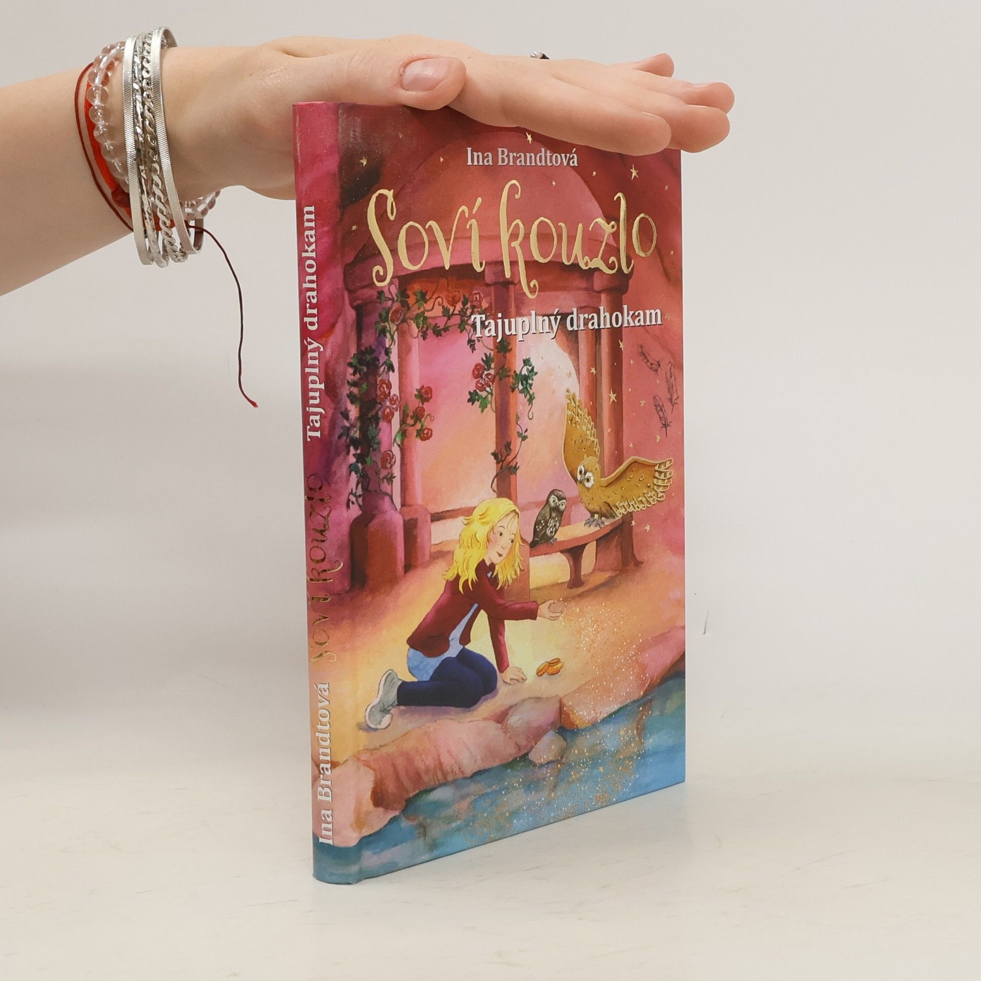 Soví kouzlo. Tajuplný drahokam