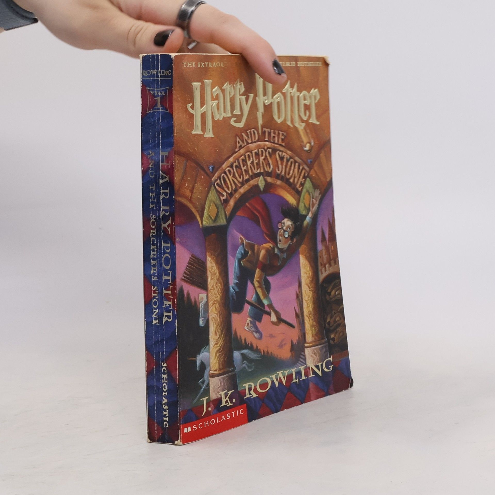 J. K. Rowling Harry Potter and the Sorcerer's Stone