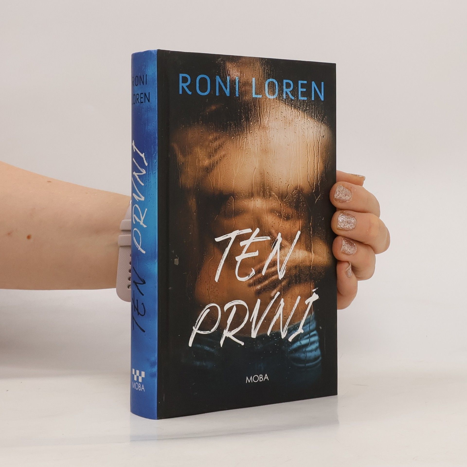 Roni Loren Ten první