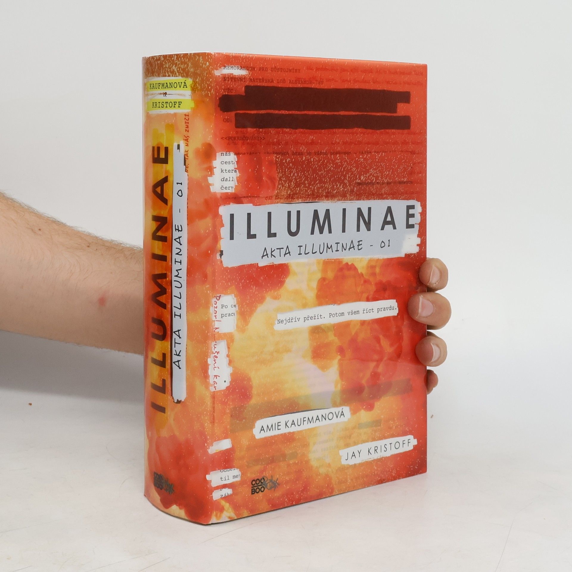 Amie Kaufman Akta illuminae 01, Illuminae