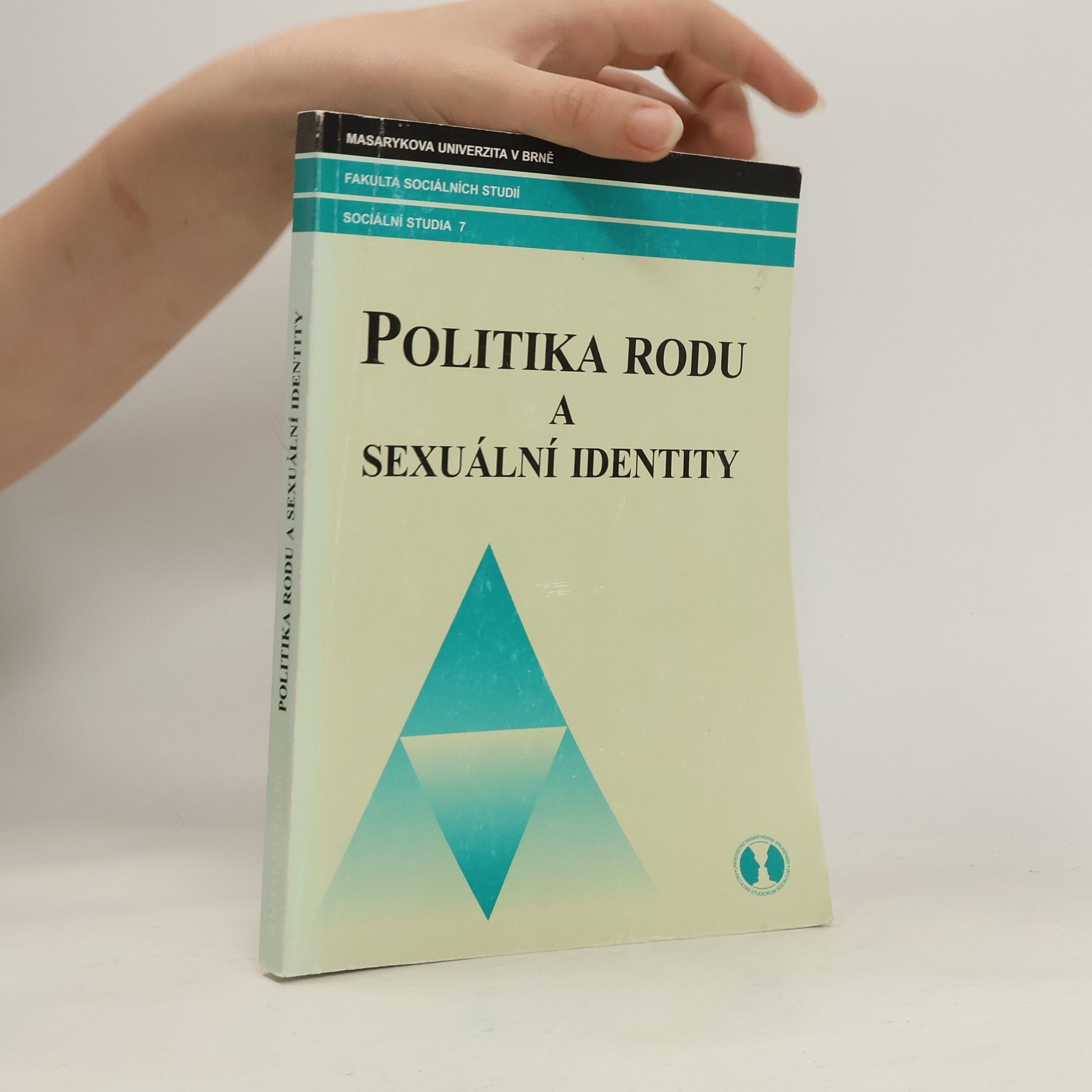 Collectif d'auteurs Politika rodu a sexuální identity