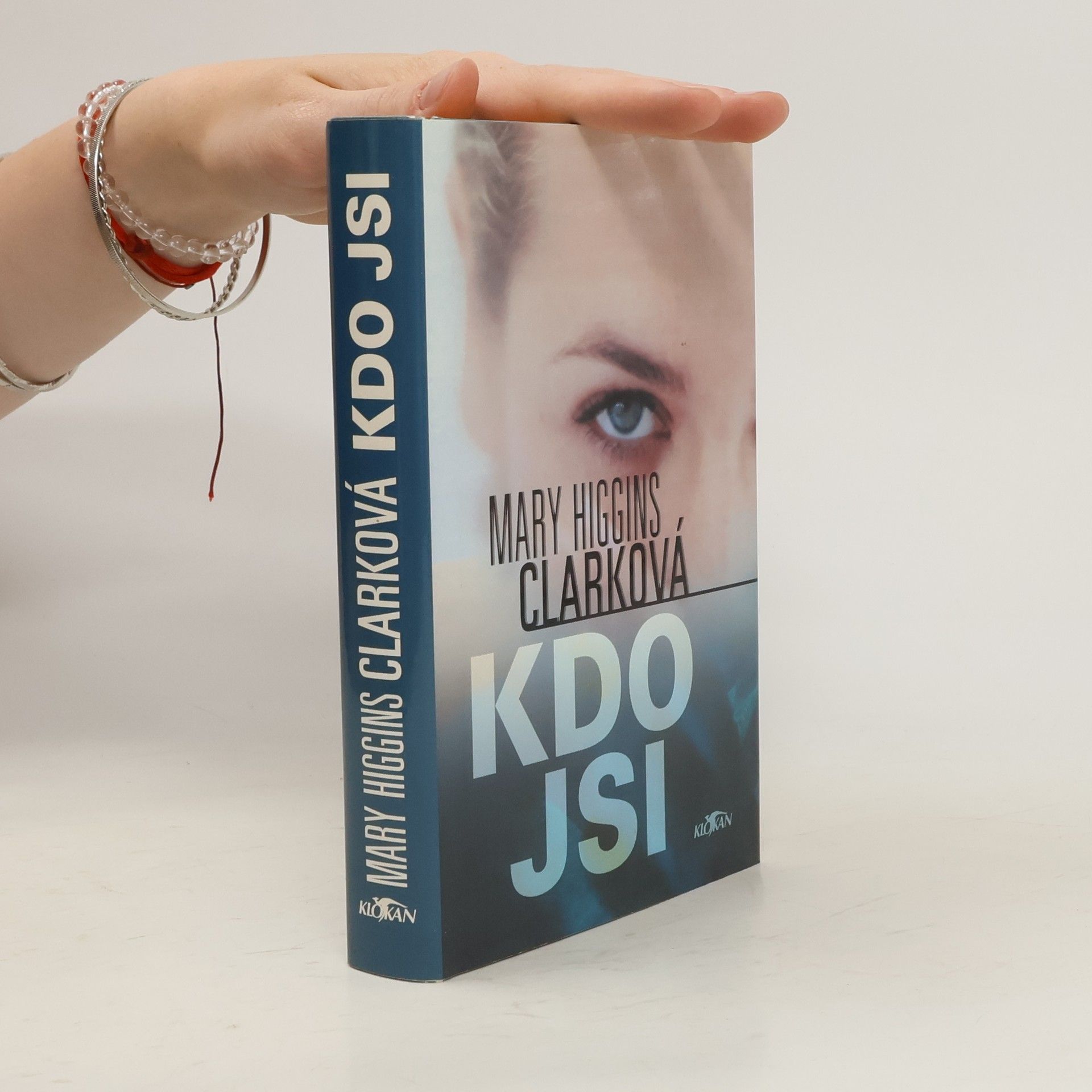 Mary Higginsová Clarková Kdo jsi