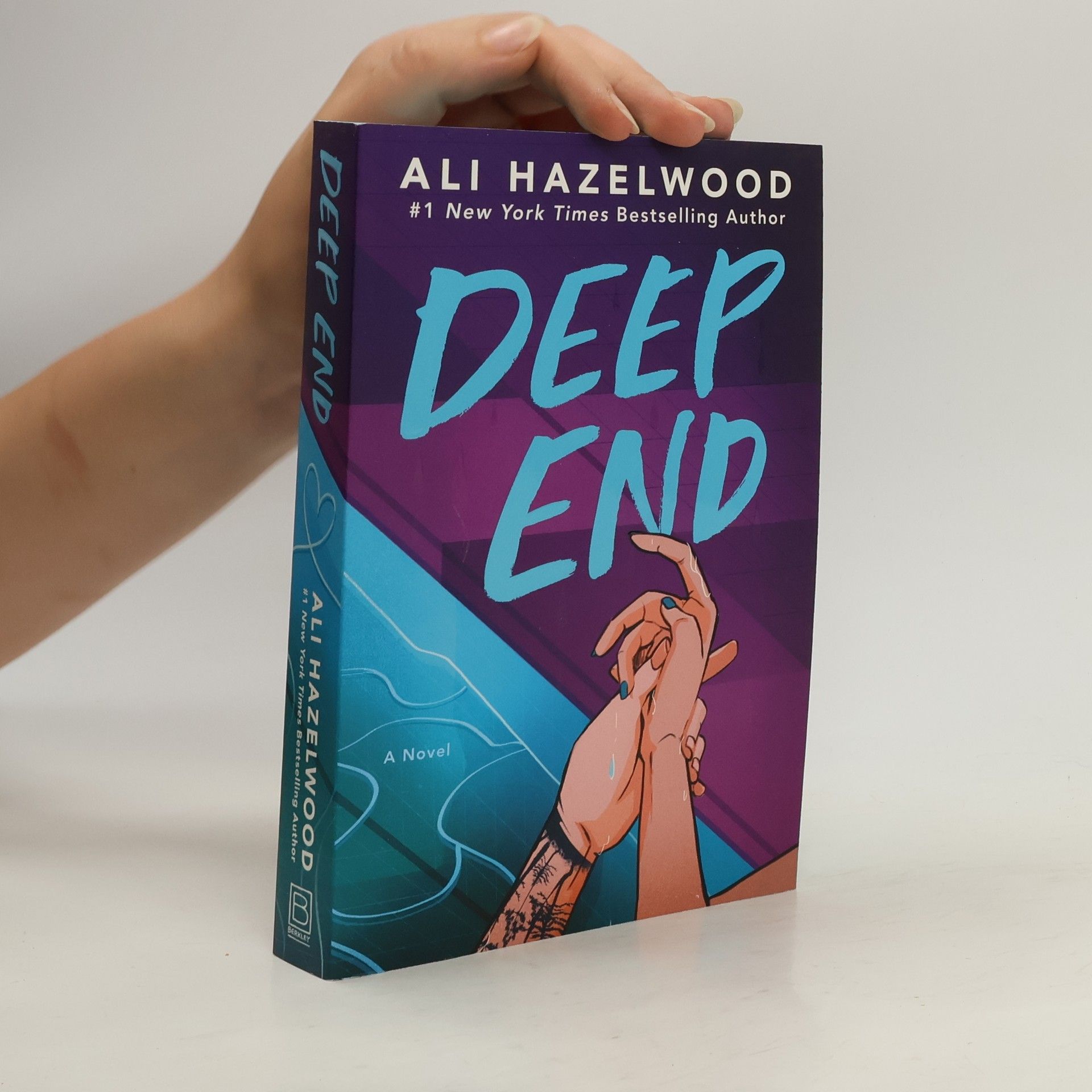 Ali Hazelwood Deep End
