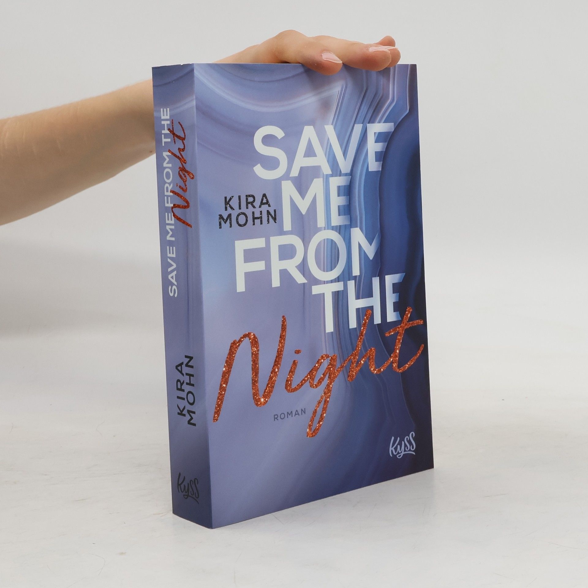 Kira Mohn Save me from the night
