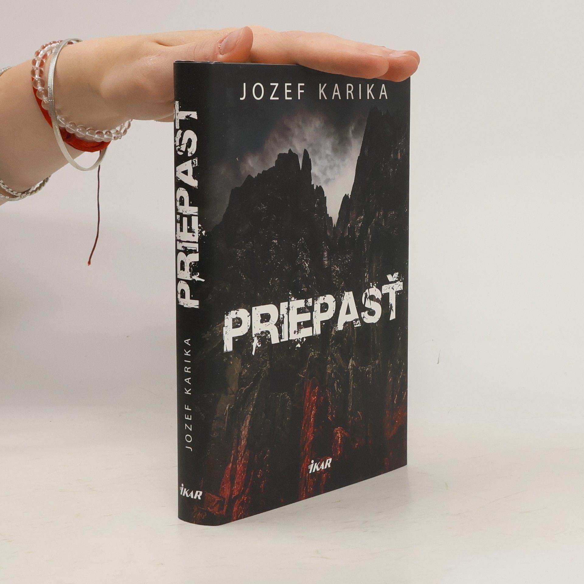 Jozef Karika Priepasť