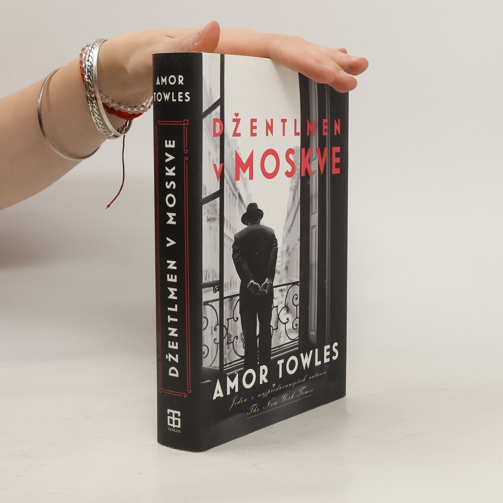 Amor Towles Džentlmen v Moskve