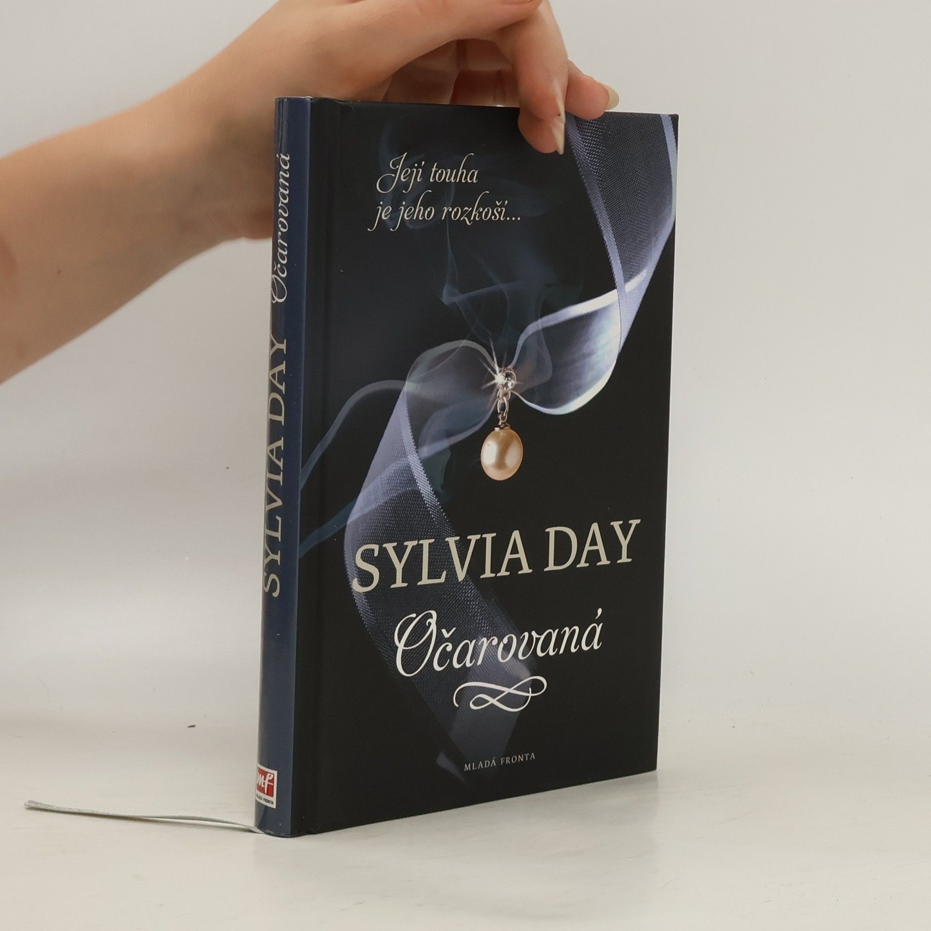 Sylvia Day Očarovaná
