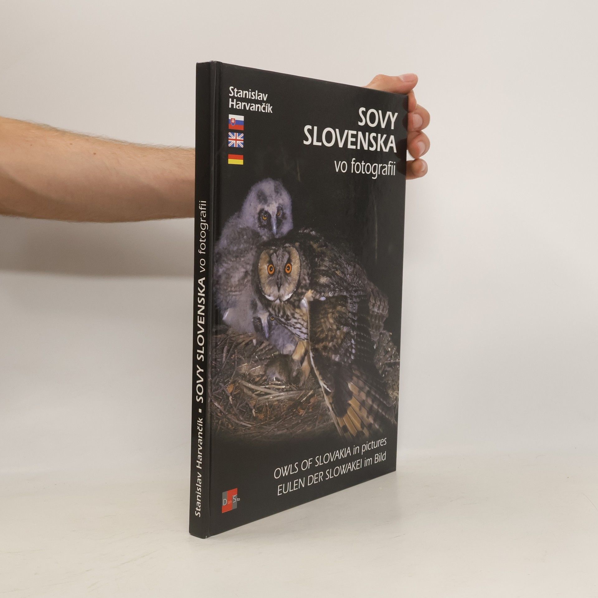 Stanislav Harvančík Sovy Slovenska vo fotografii