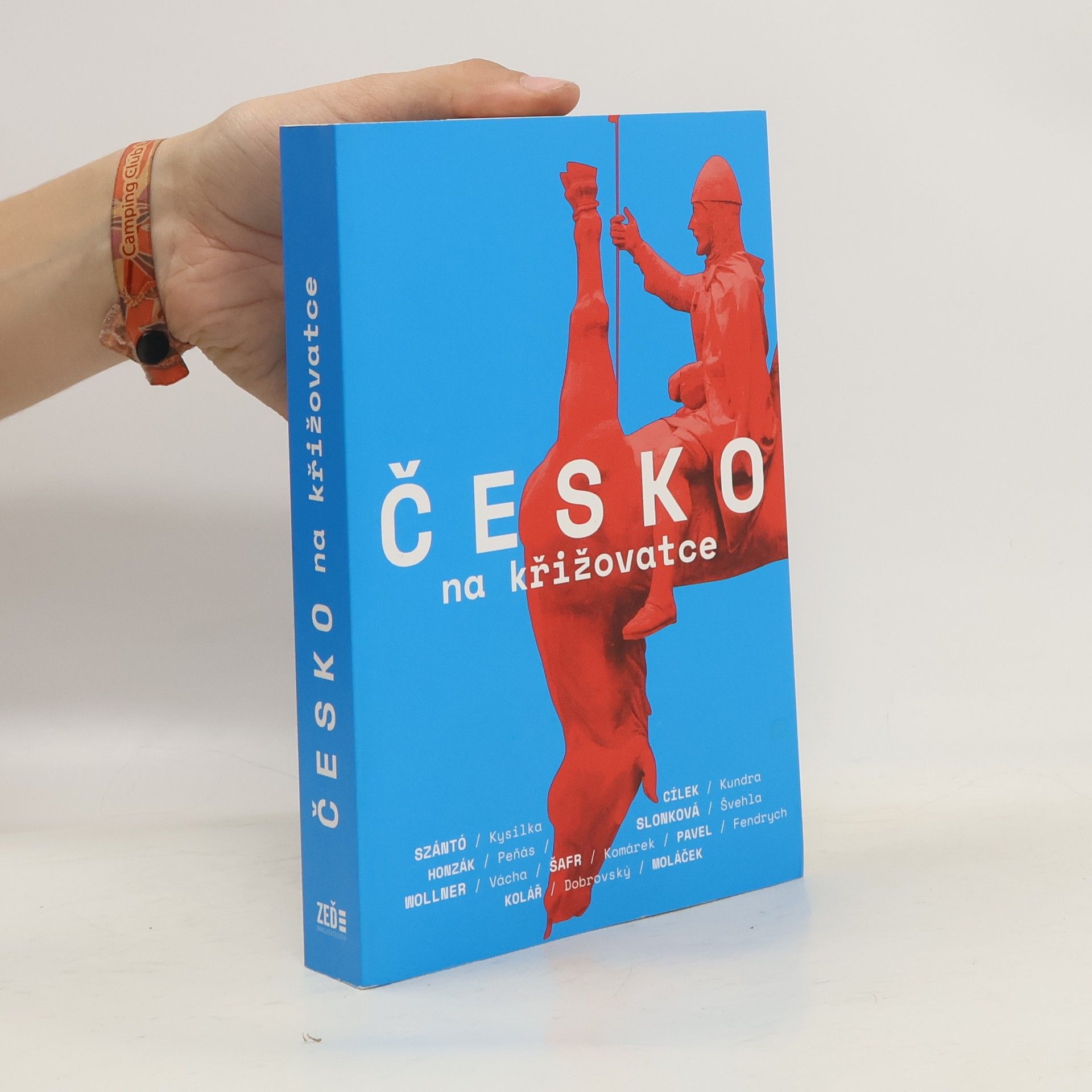 kolektiv Česko na křižovatce