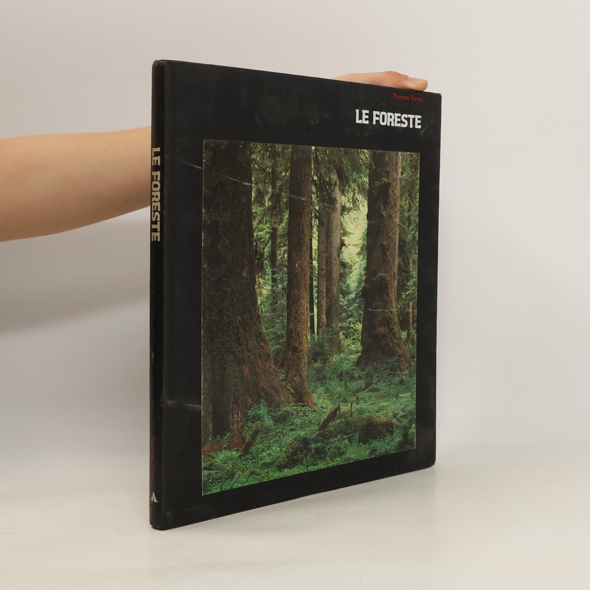 AA.VV. Le Foreste