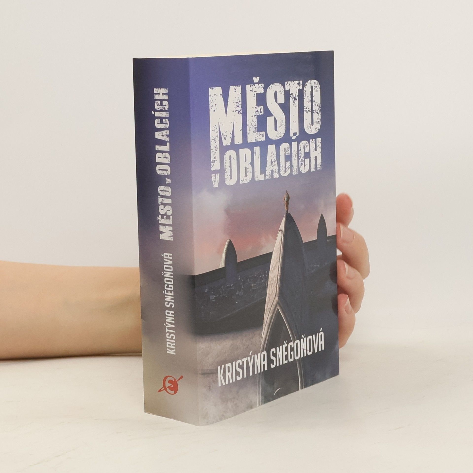 Kristýna Sněgoňová Město v oblacích
