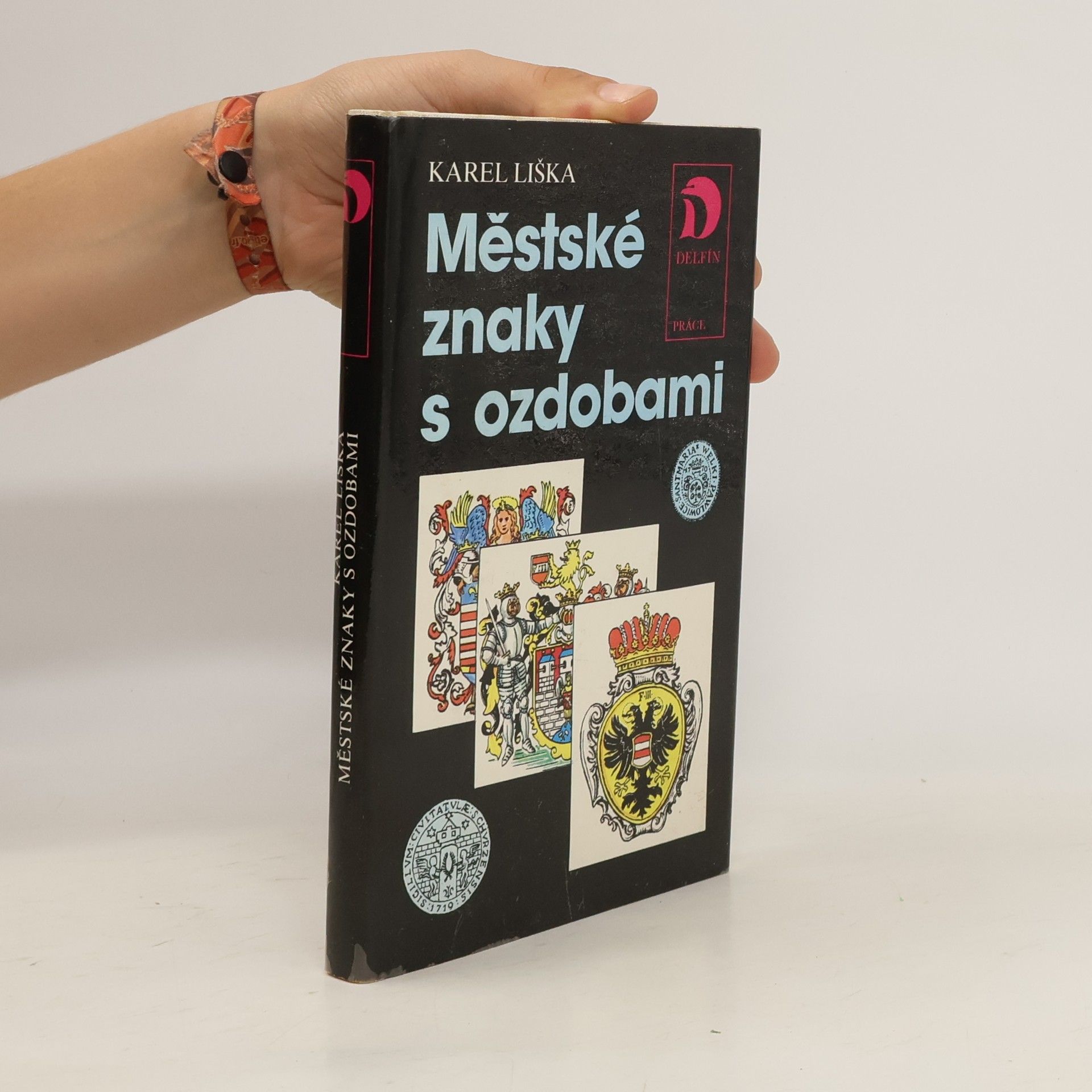 Karel Liška Městské znaky s ozdobami