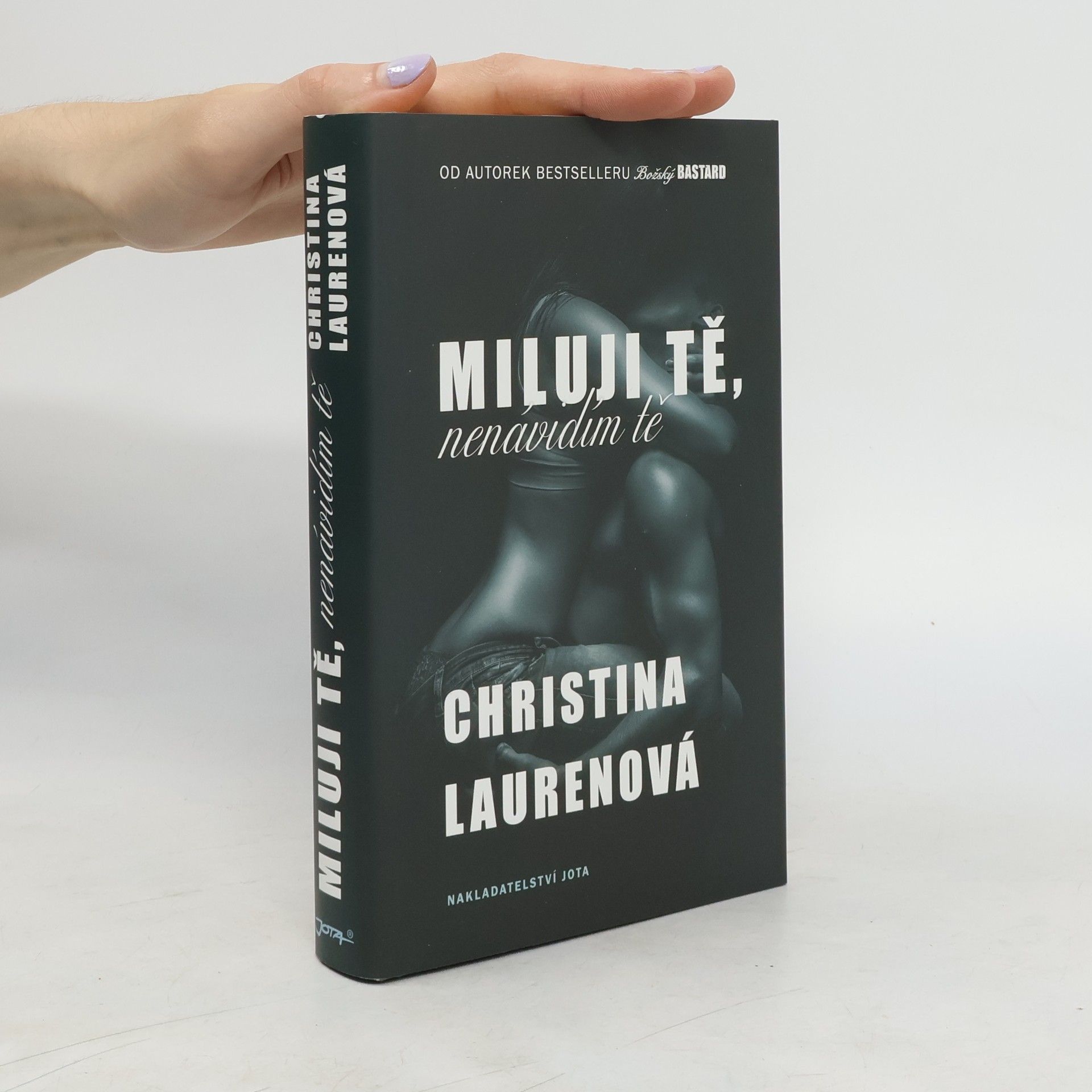 Christina Lauren Miluji tě, nenávidím tě