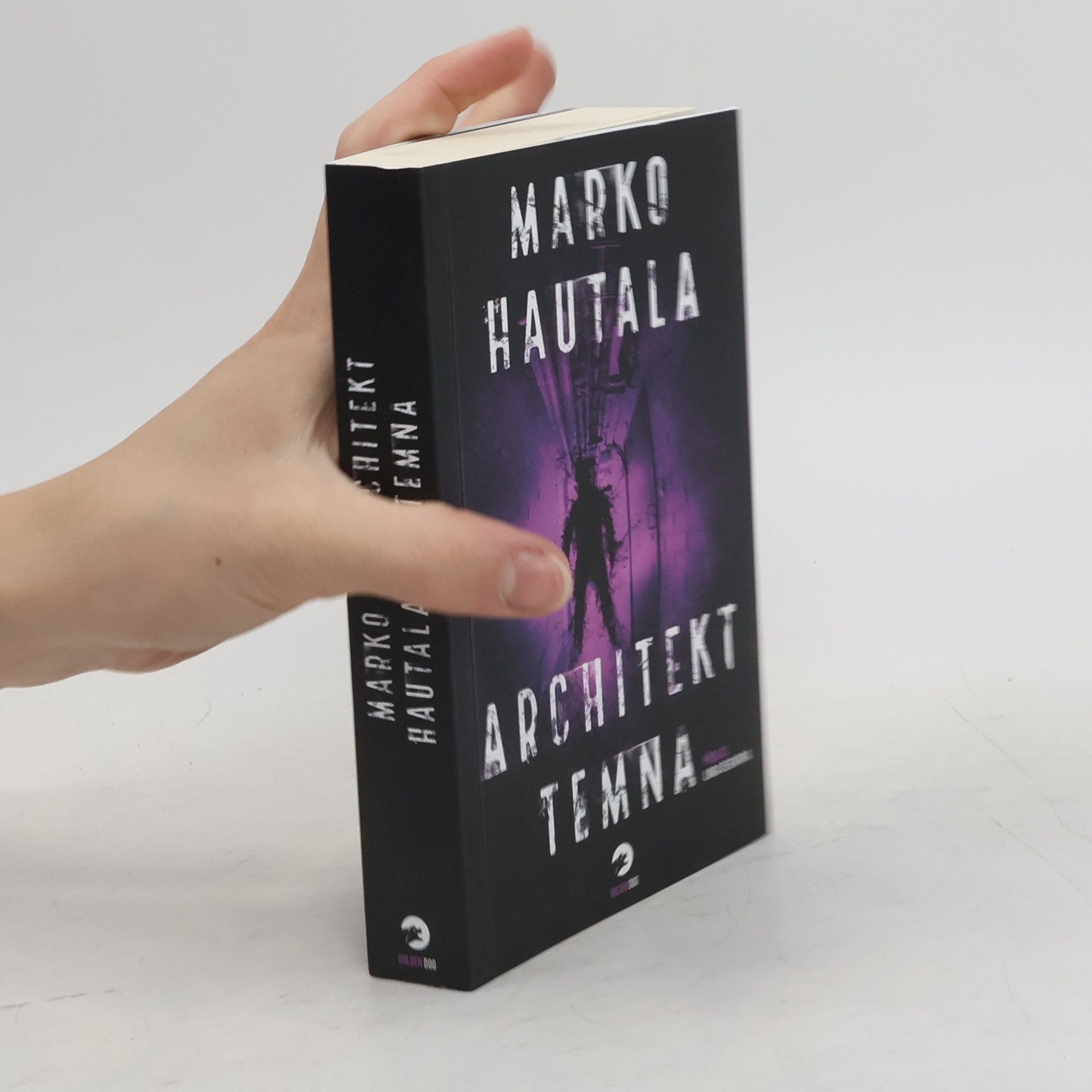 Marko Hautala Architekt temna