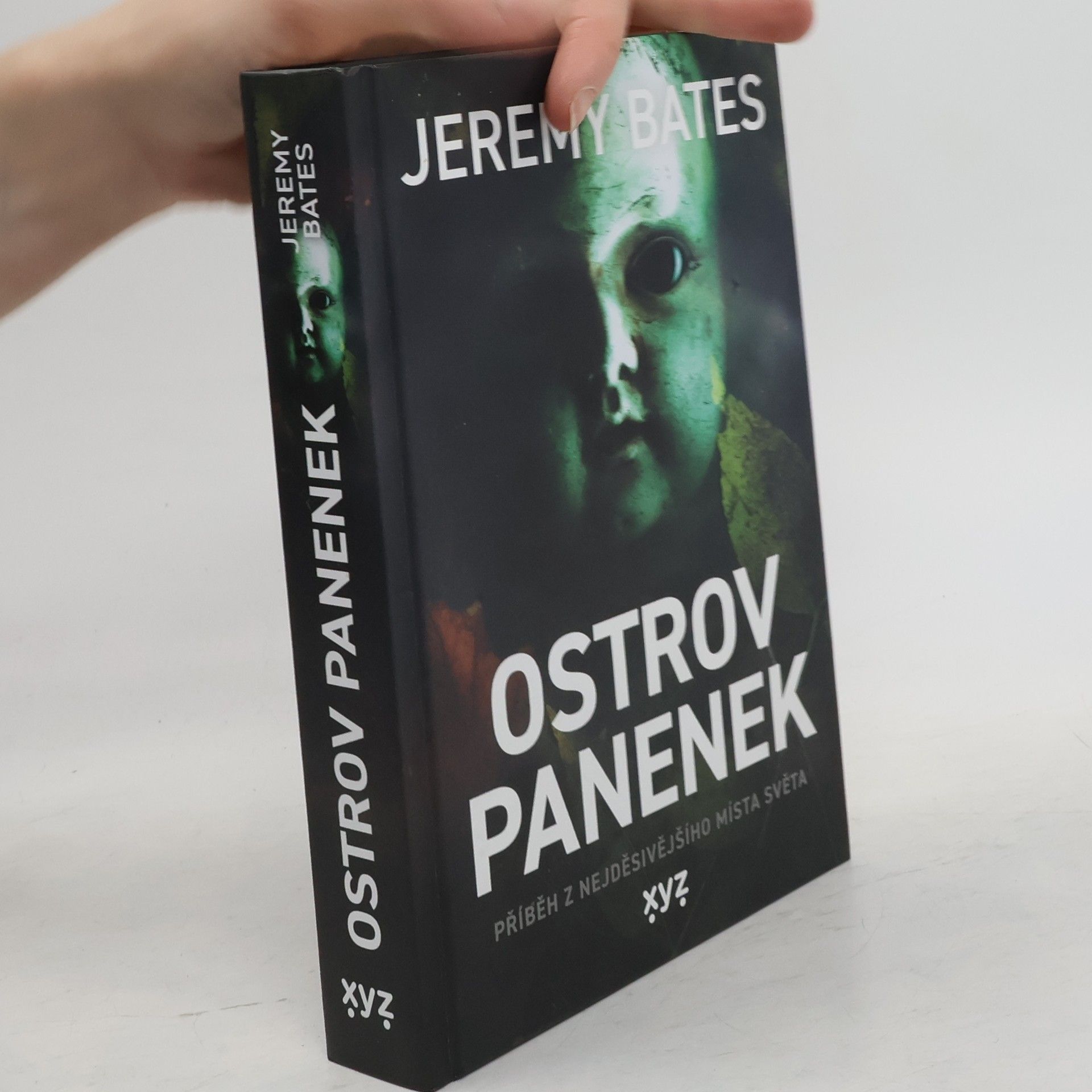 Jeremy Bates Ostrov panenek