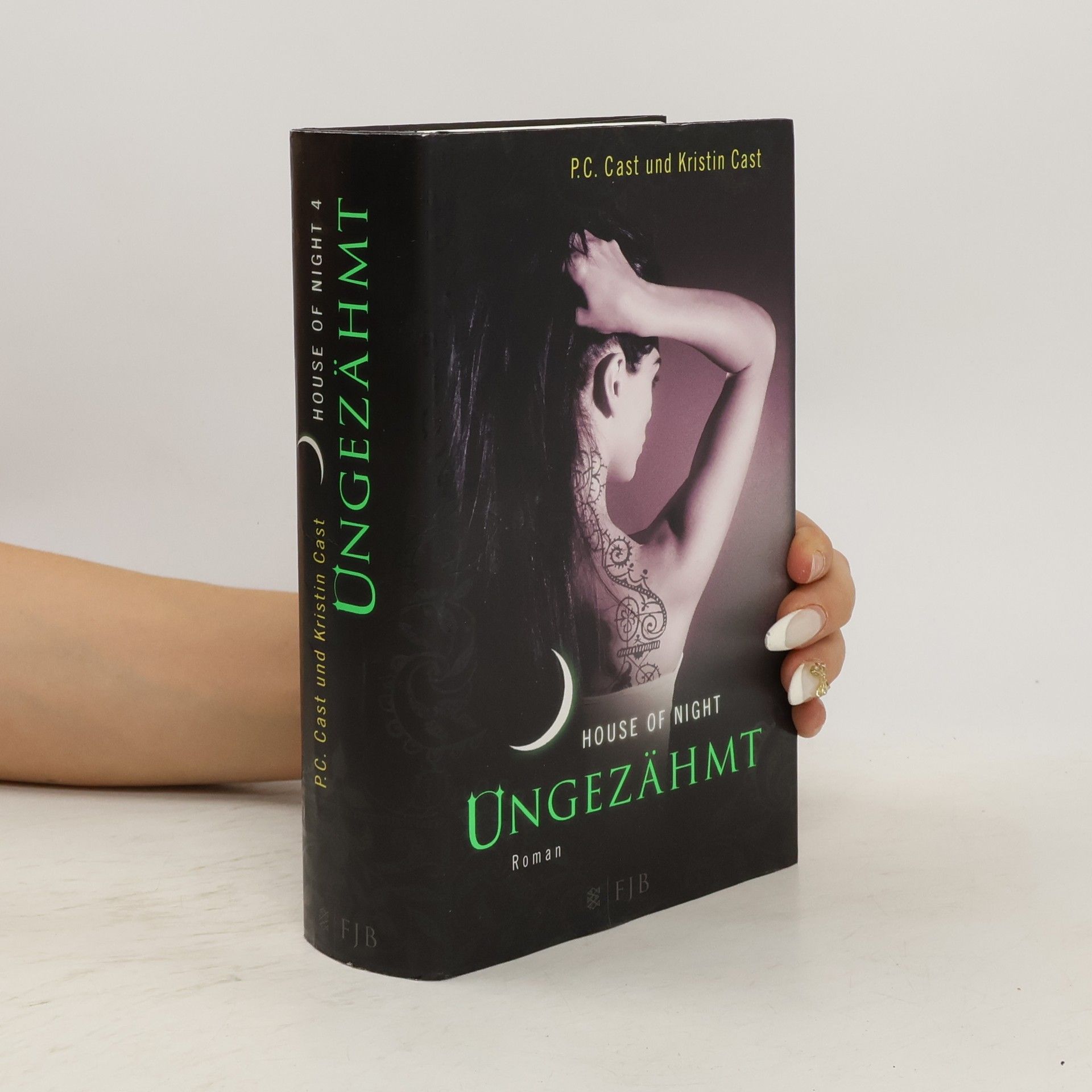 Phyllis Christine Cast House of Night 4. Ungezähmt