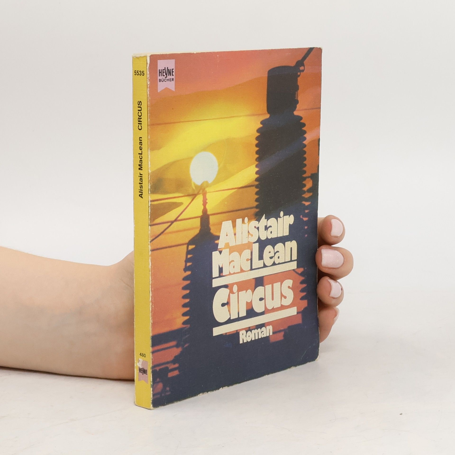 Alistair MacLean Circus