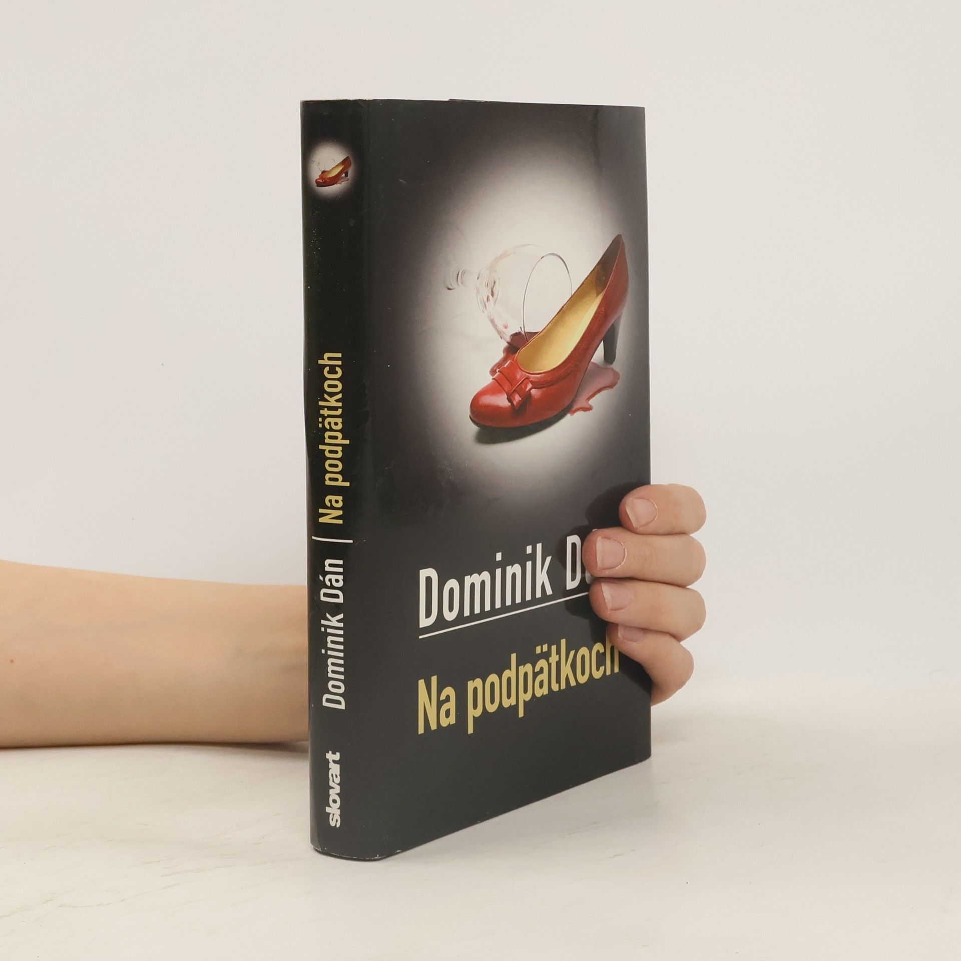 Dominik Dán Na podpätkoch