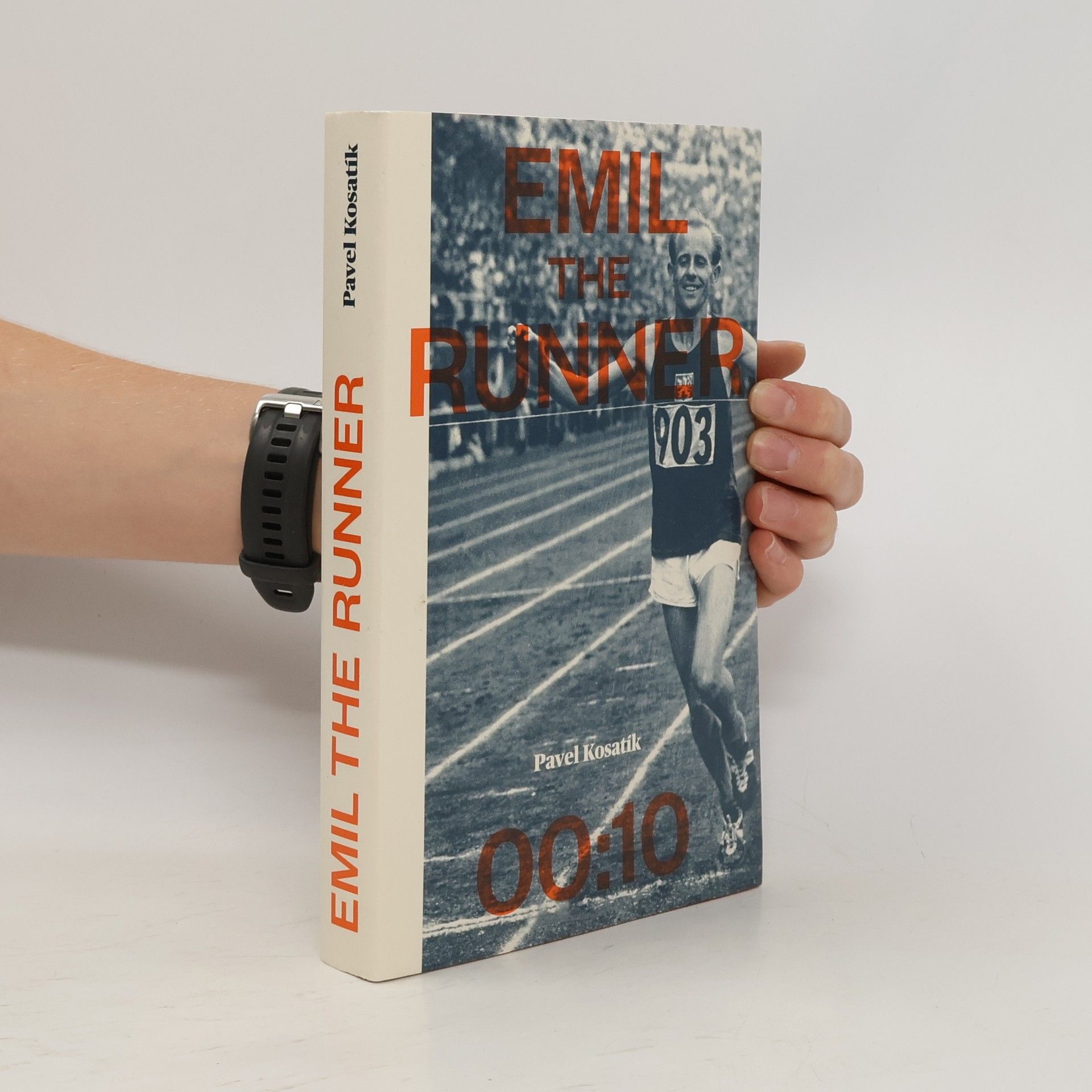 Pavel Kosatík Emil The Runner