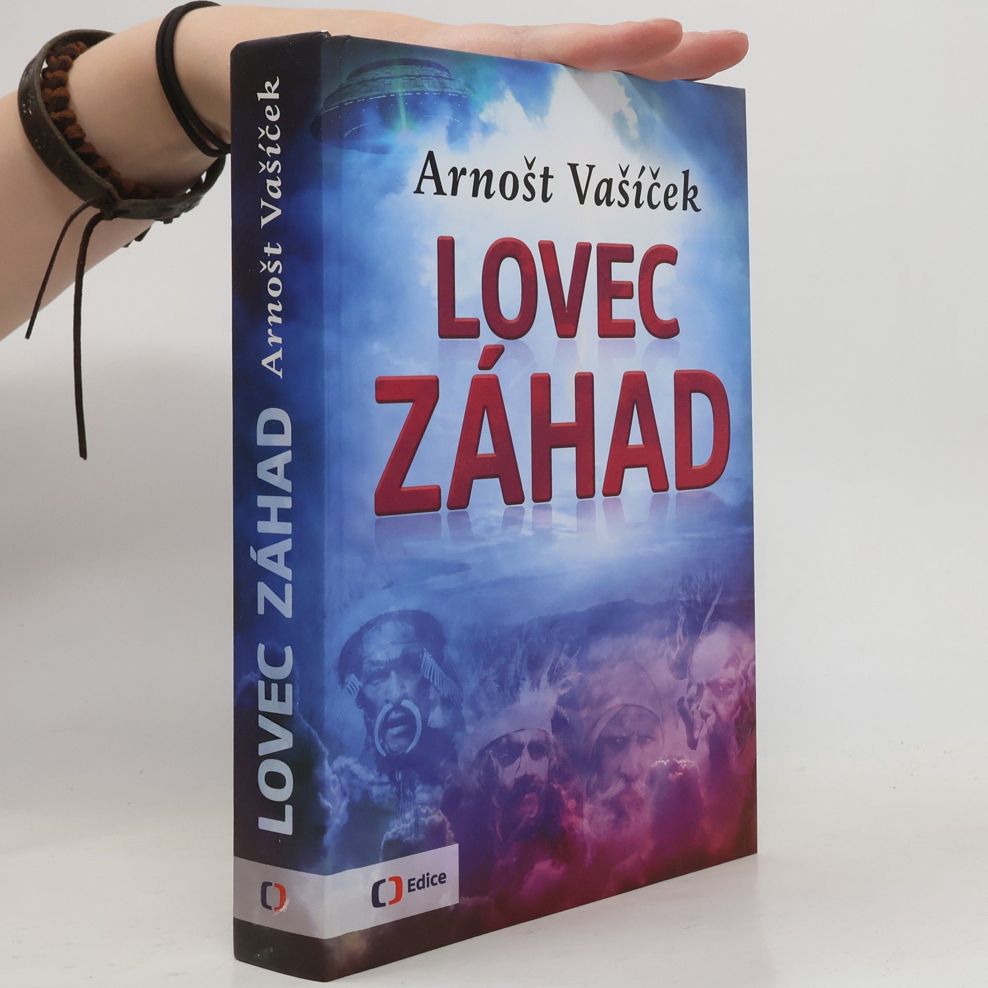 Arnošt Vašíček Lovec záhad