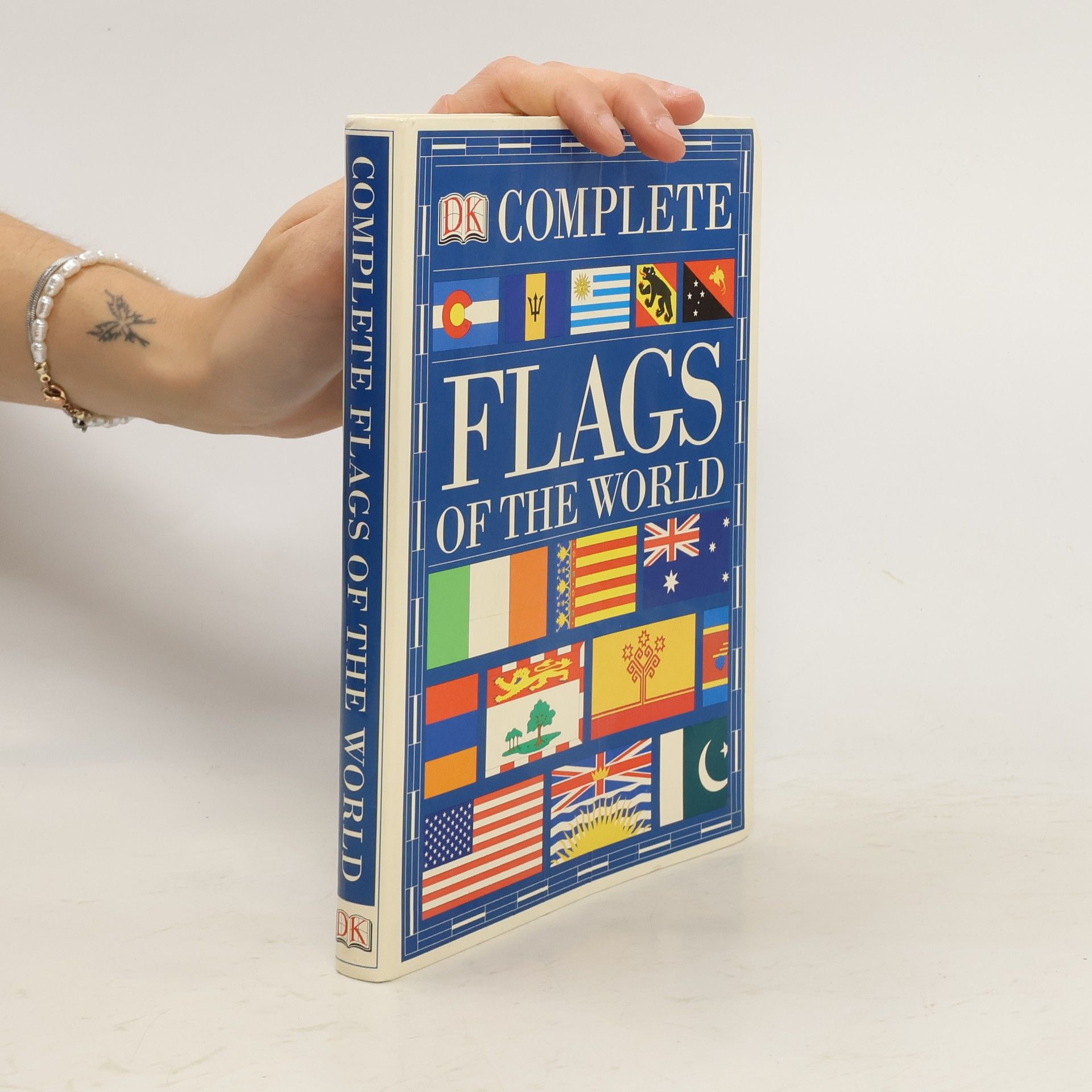 Siobhán Ryan Complete Flags of the World